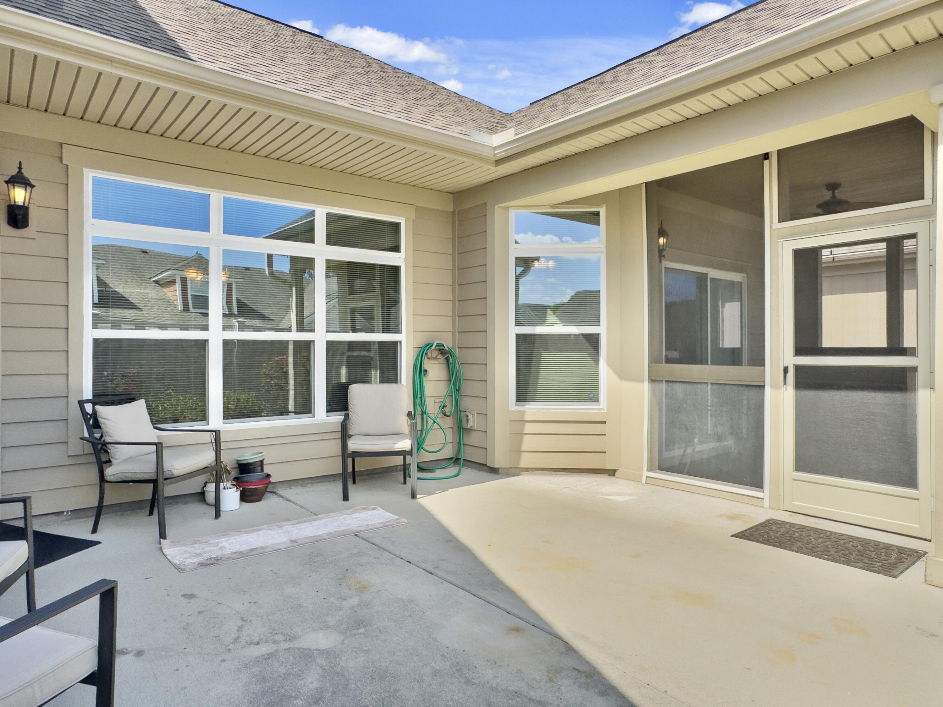 222 Village Stone Circle, Summerville