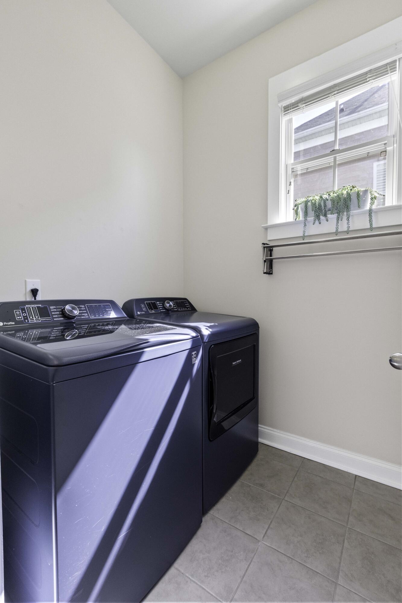 311 Amaryllis Avenue