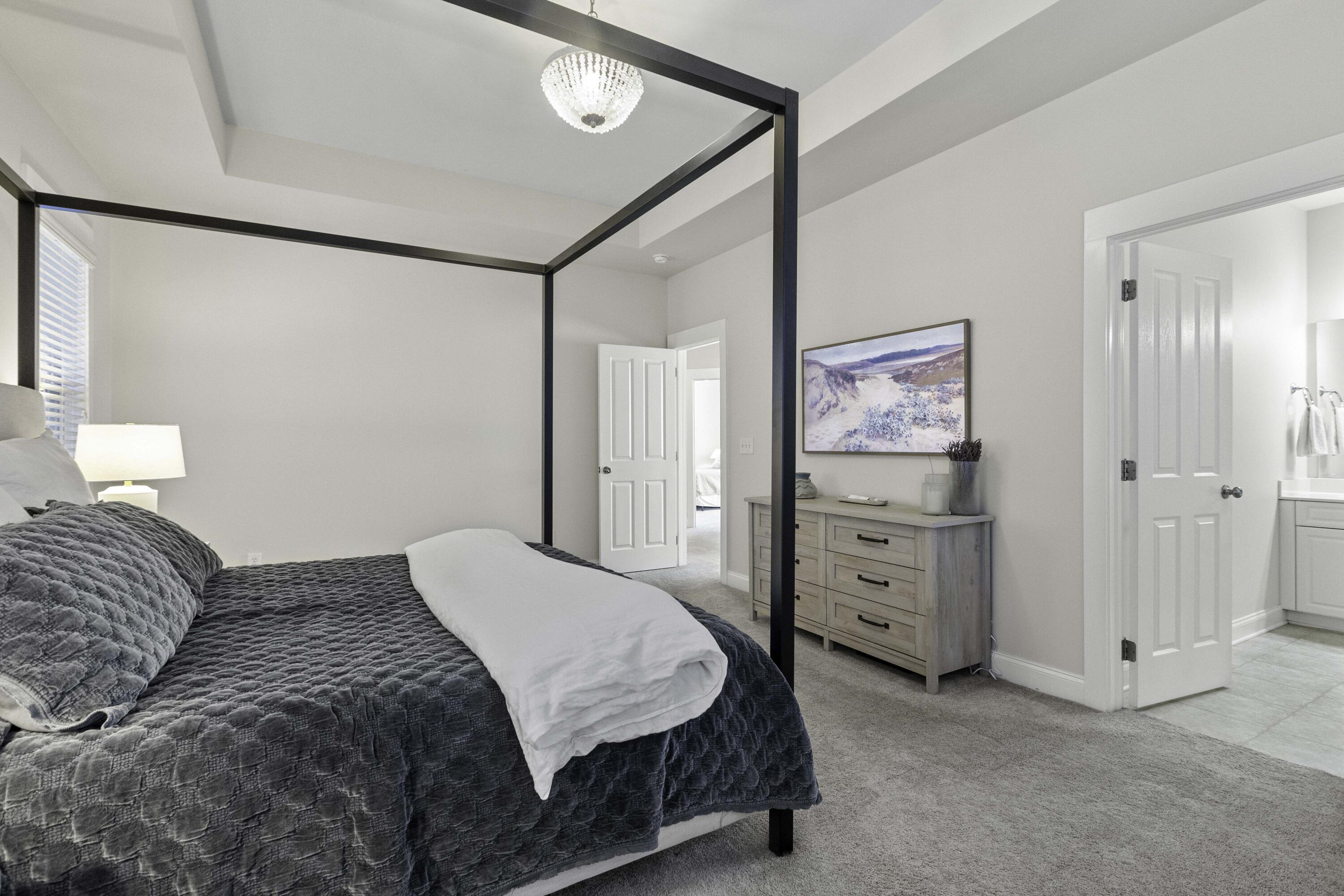 311 Amaryllis Avenue