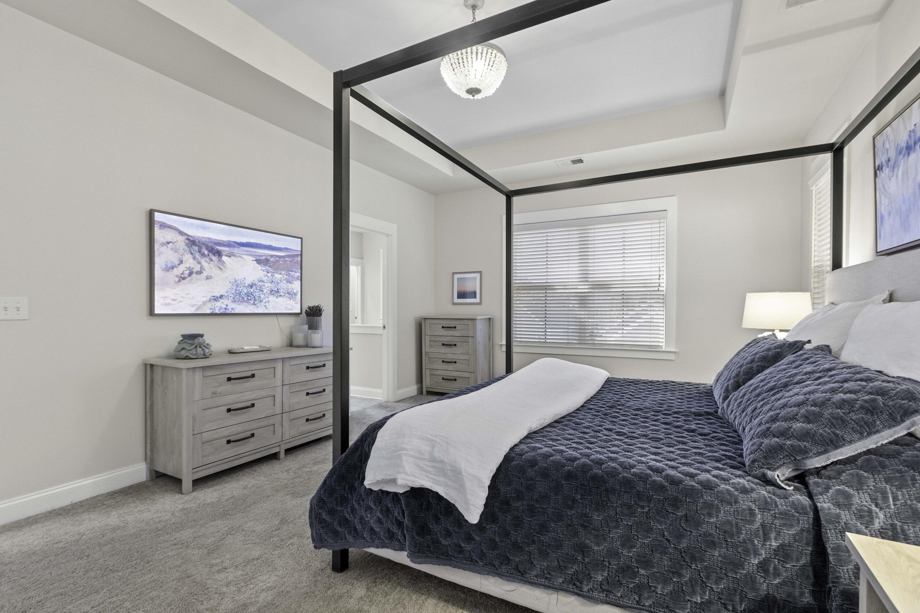 311 Amaryllis Avenue