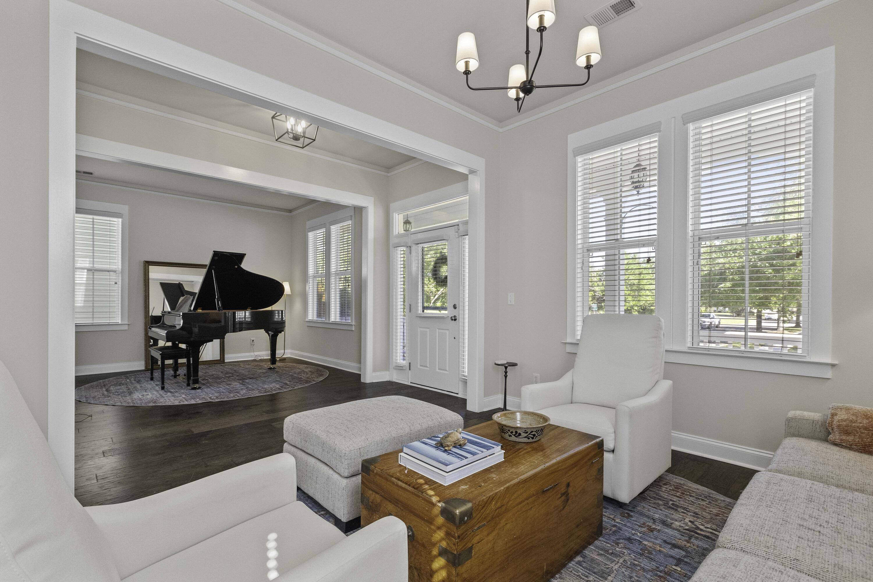 311 Amaryllis Avenue