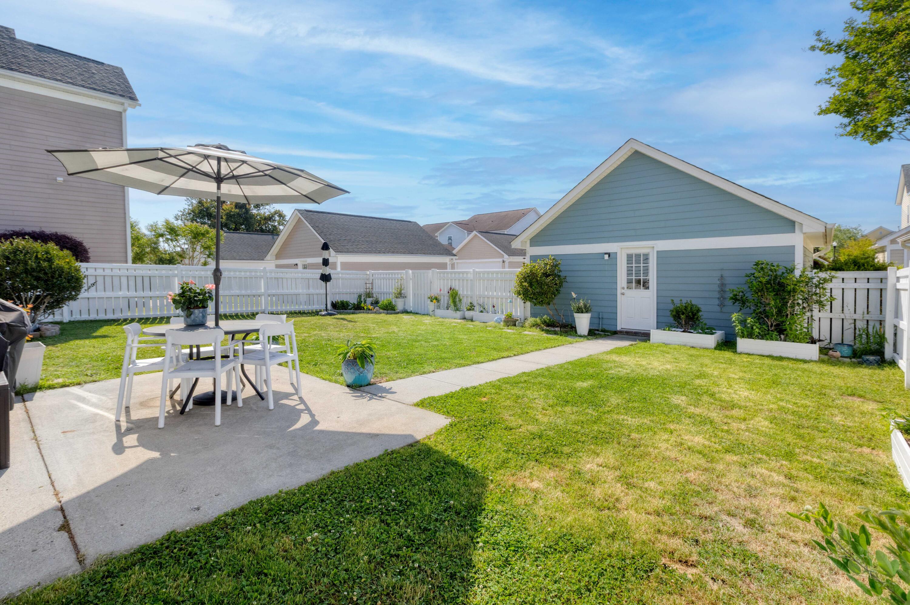 311 Amaryllis Avenue