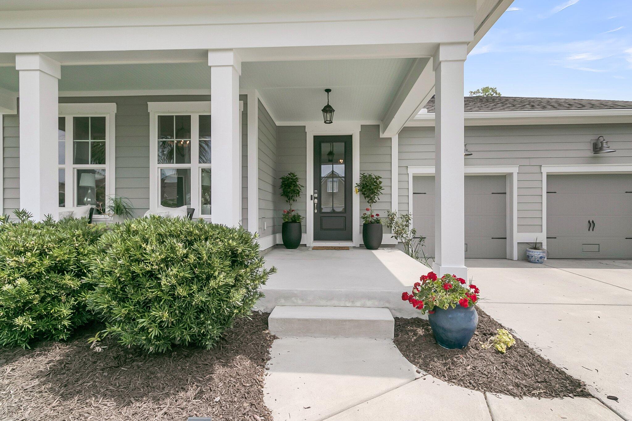 1472 Longspur Drive