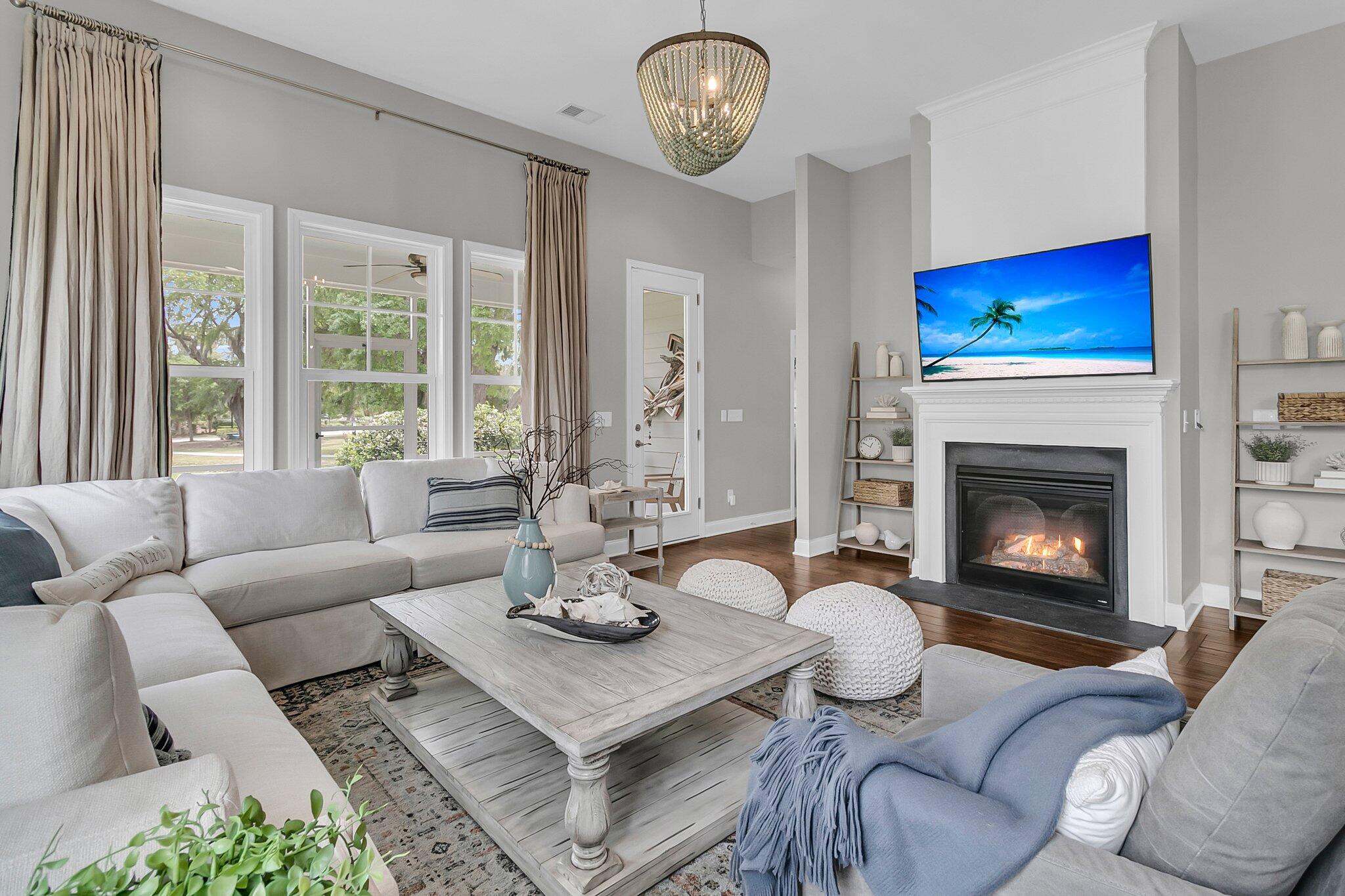 1472 Longspur Drive