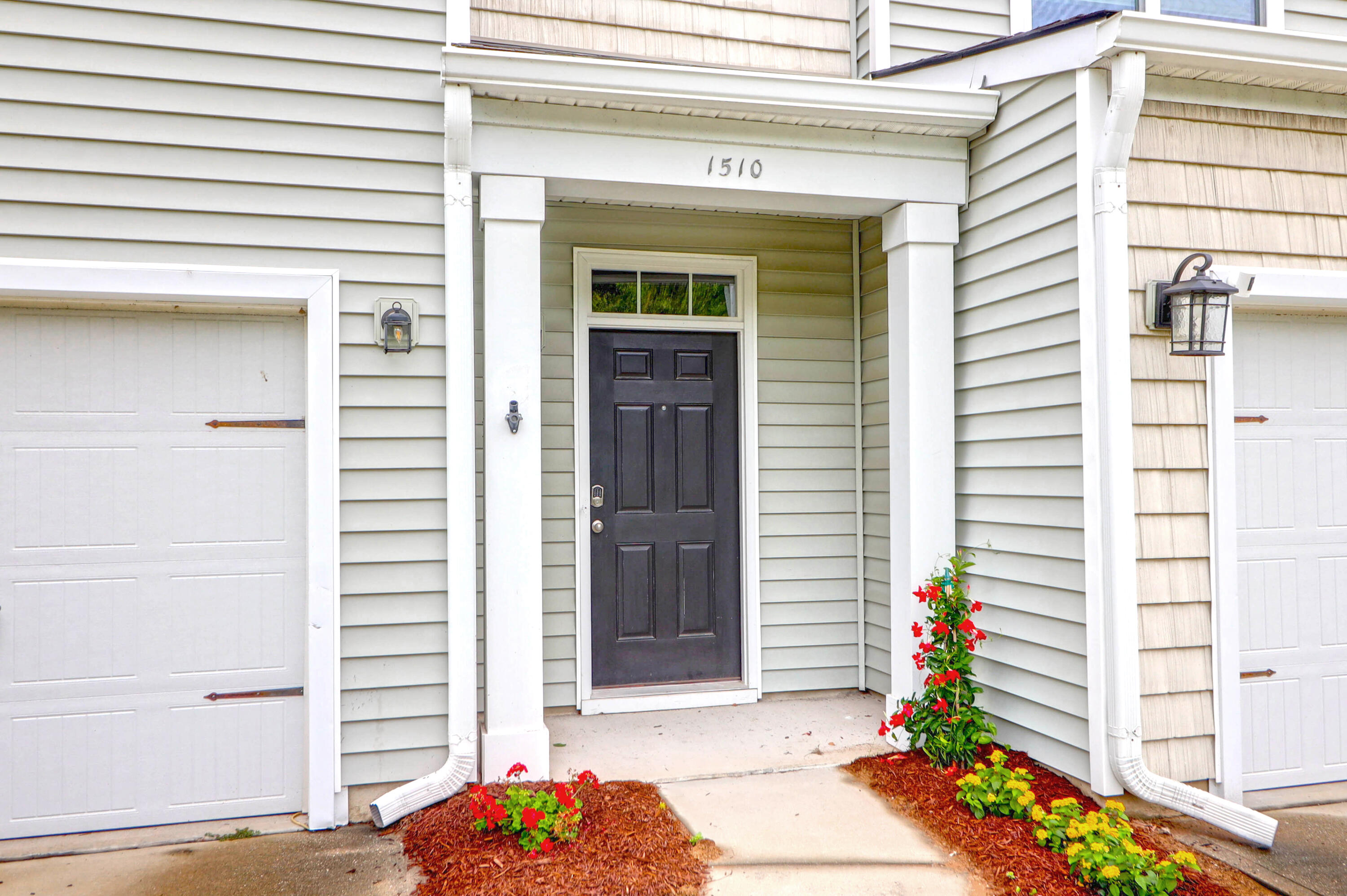 1510 Royal Colony Road