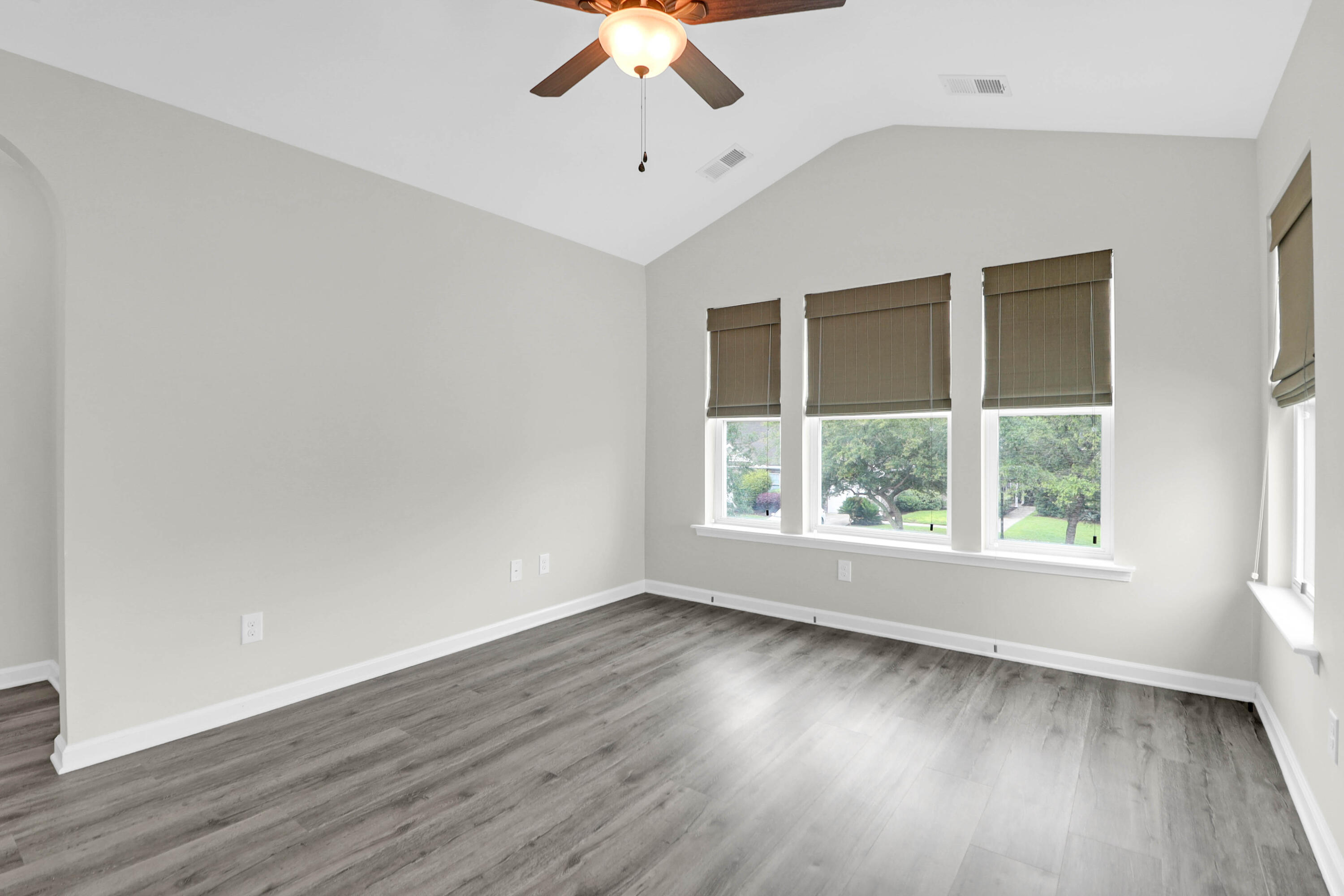 1510 Royal Colony Road