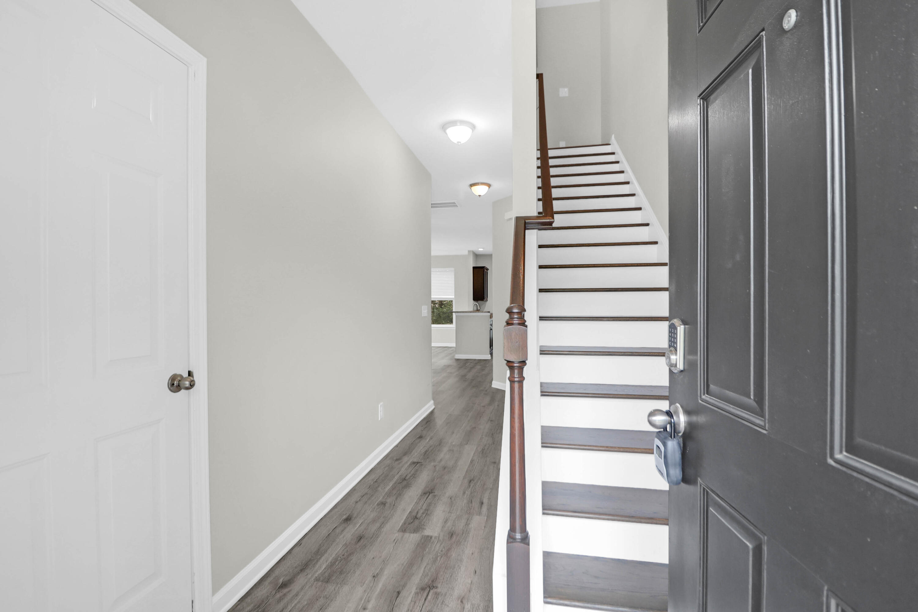 1510 Royal Colony Road