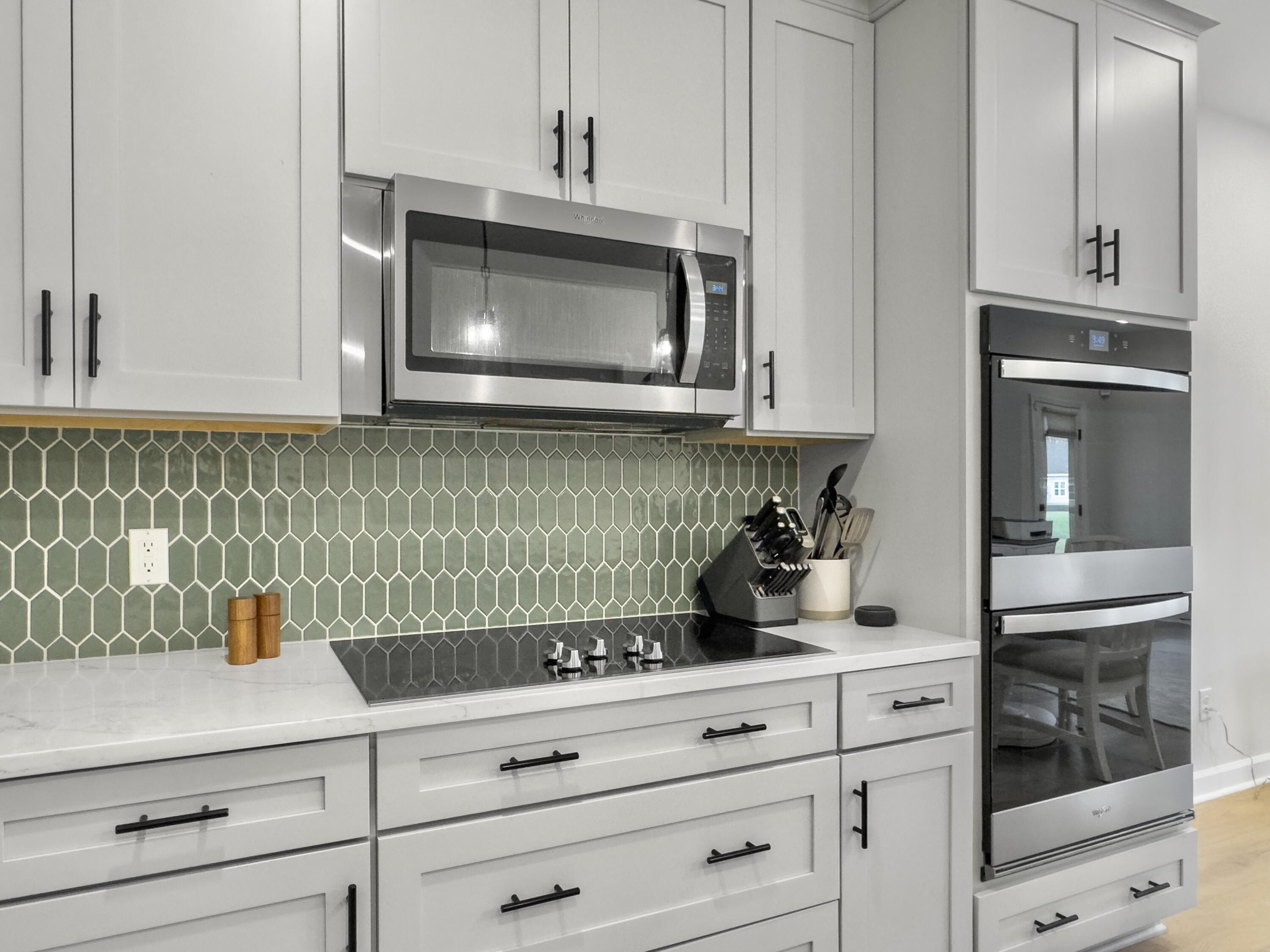 953 Dusk Drive, Summerville