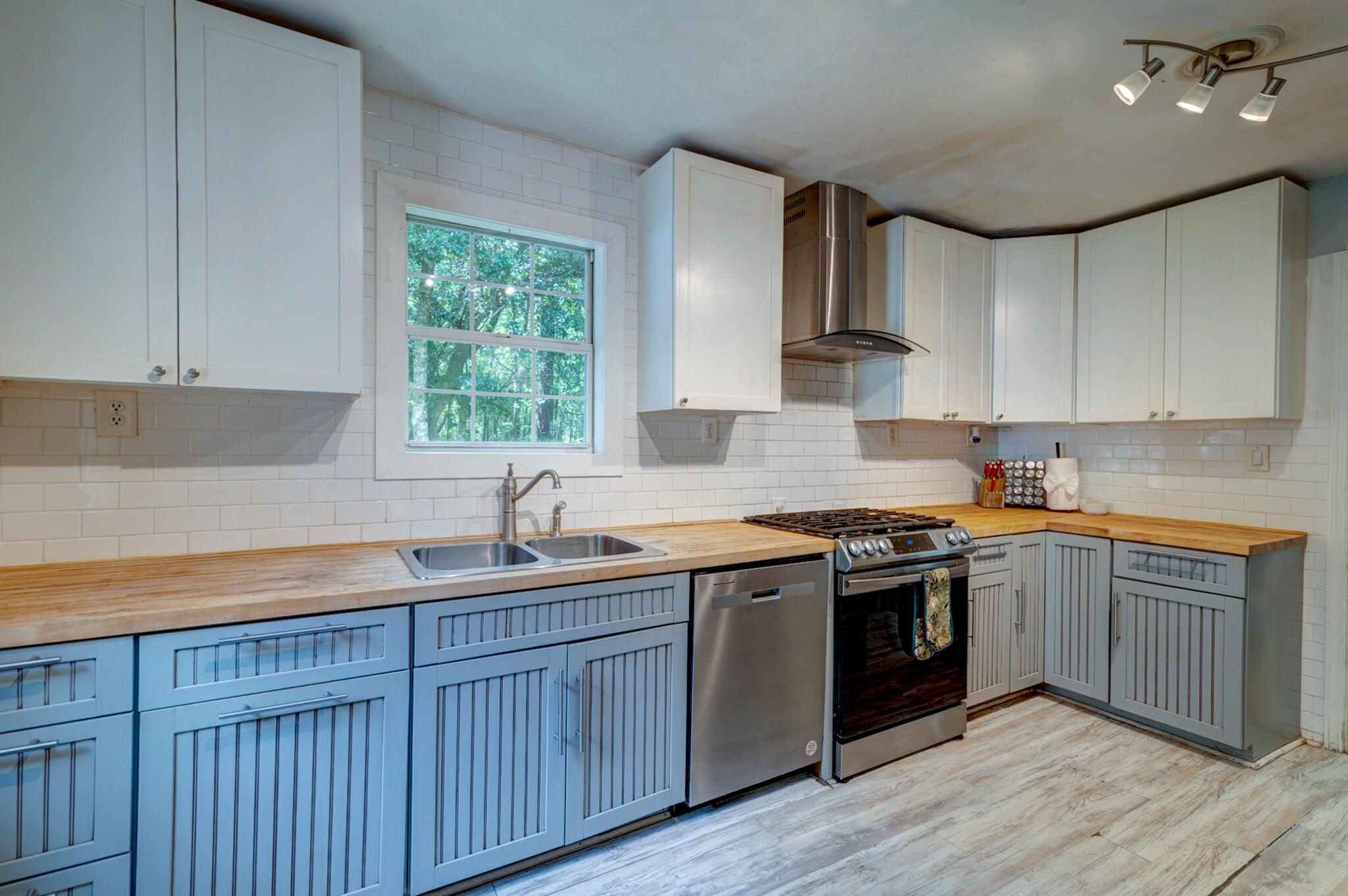 1384 Tibwin Road, McClellanville