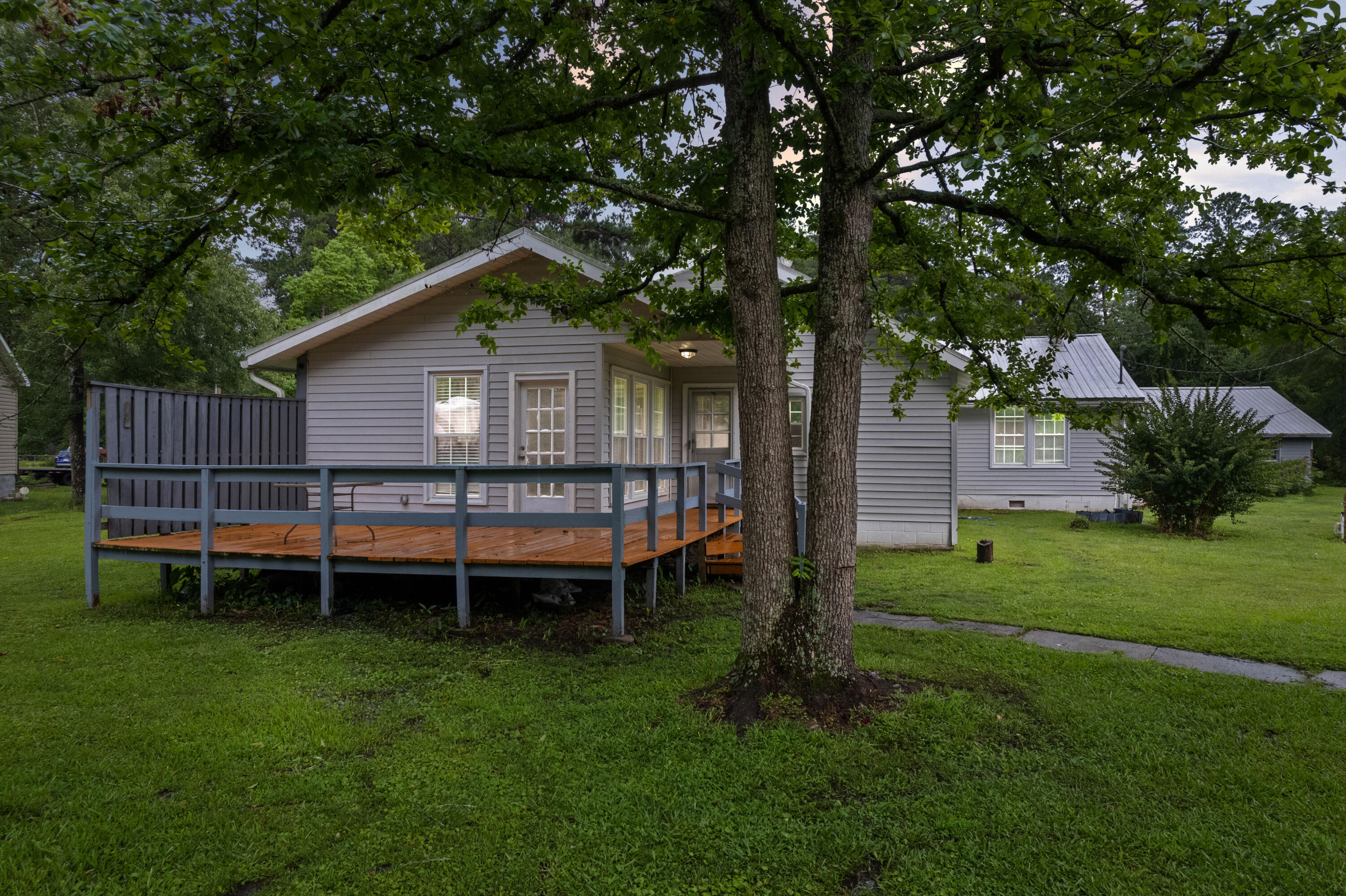 245 Lake Drive, Summerville