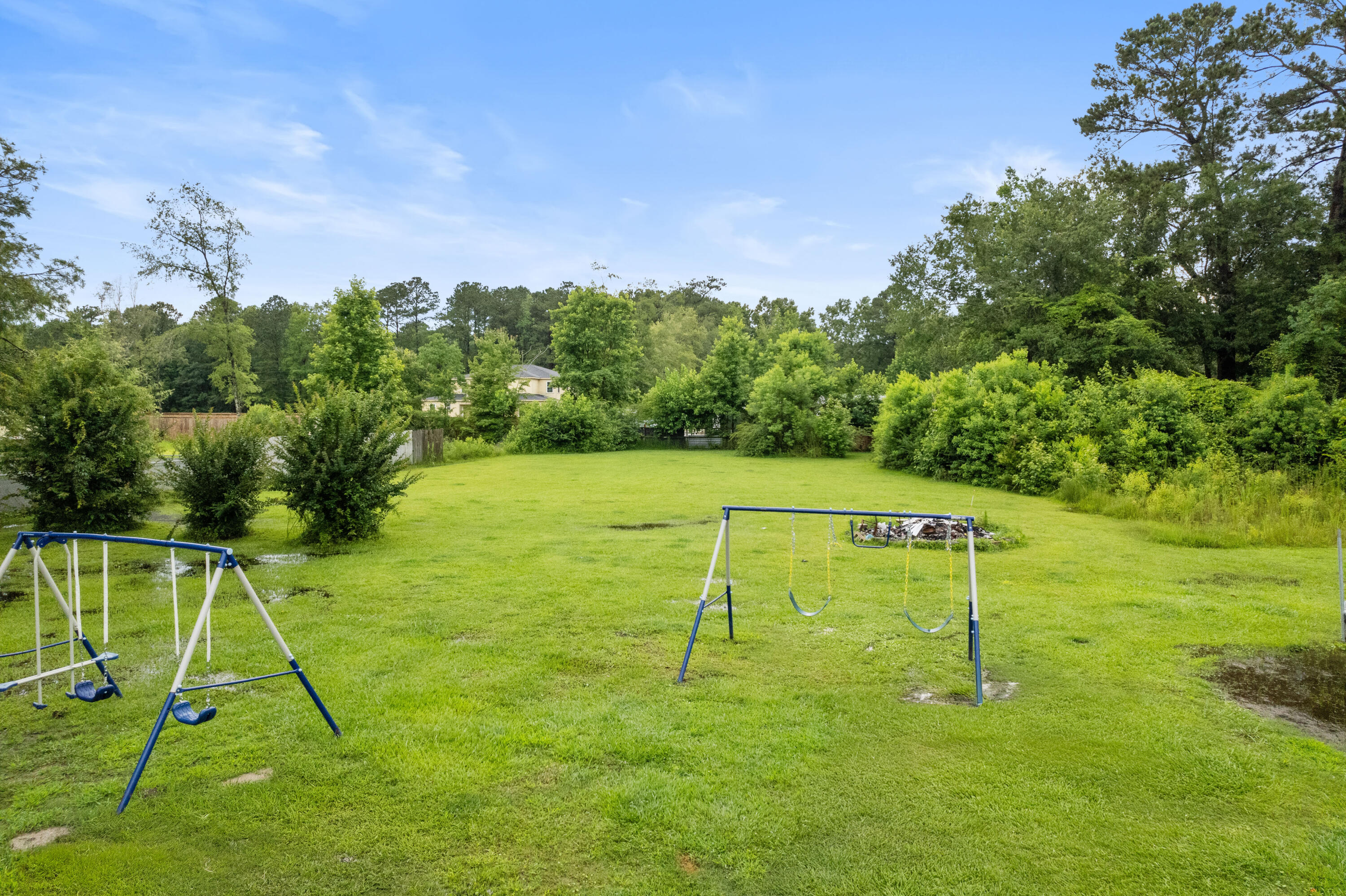 245 Lake Drive, Summerville