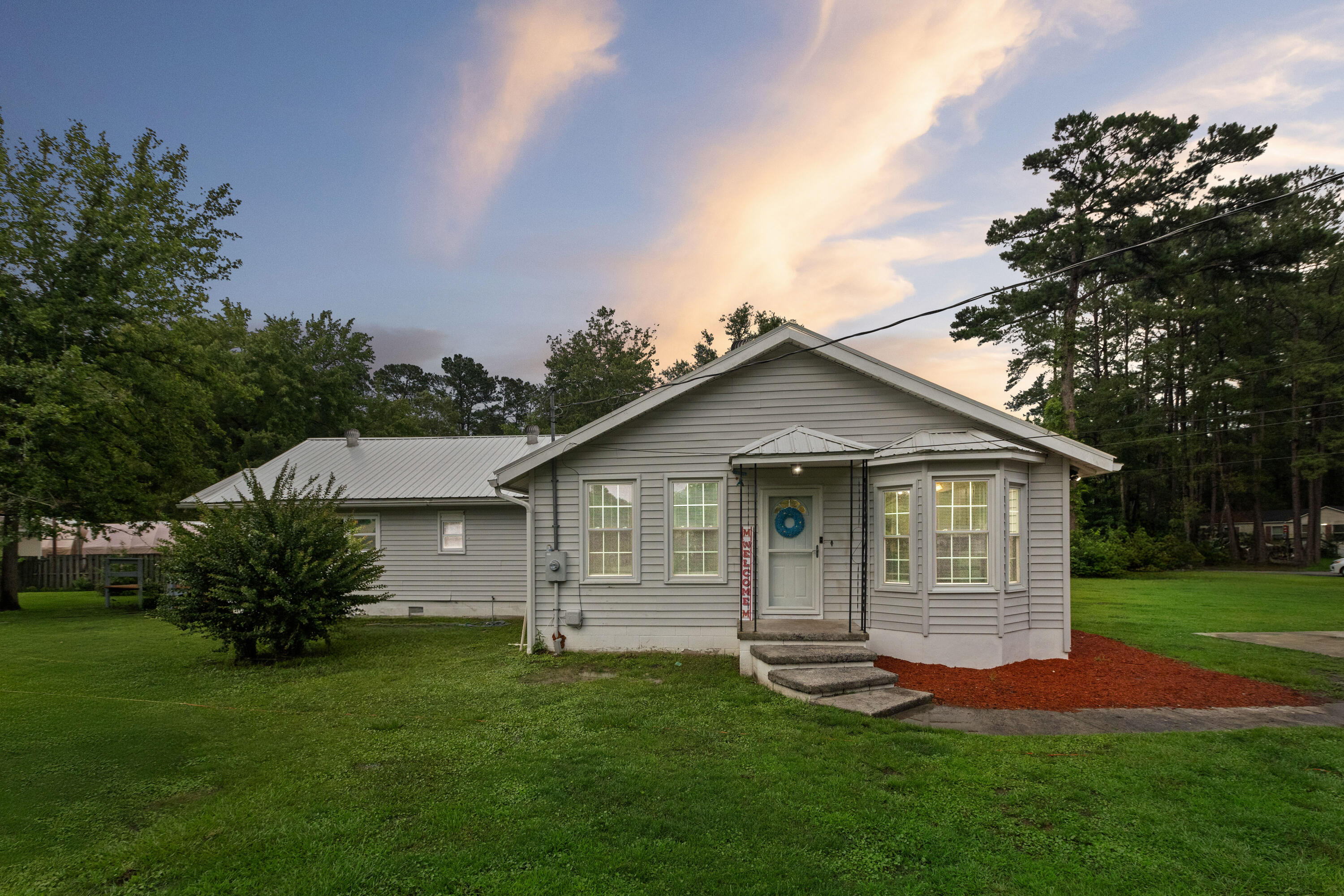 245 Lake Drive, Summerville