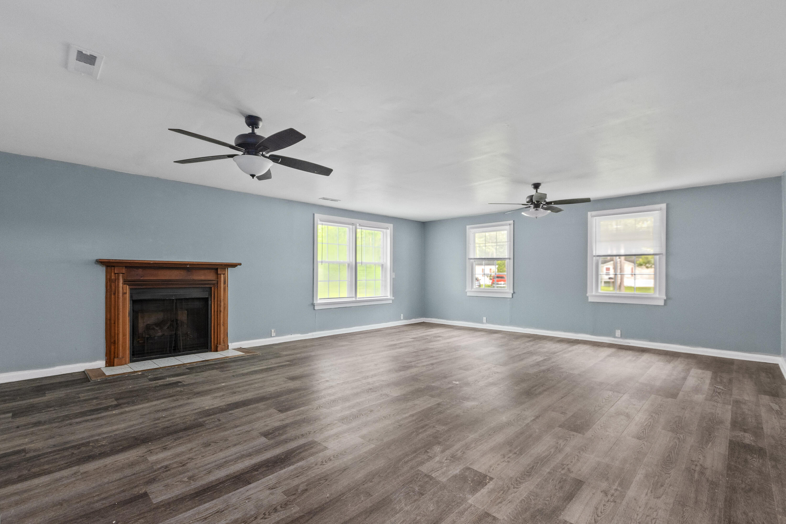 245 Lake Drive, Summerville