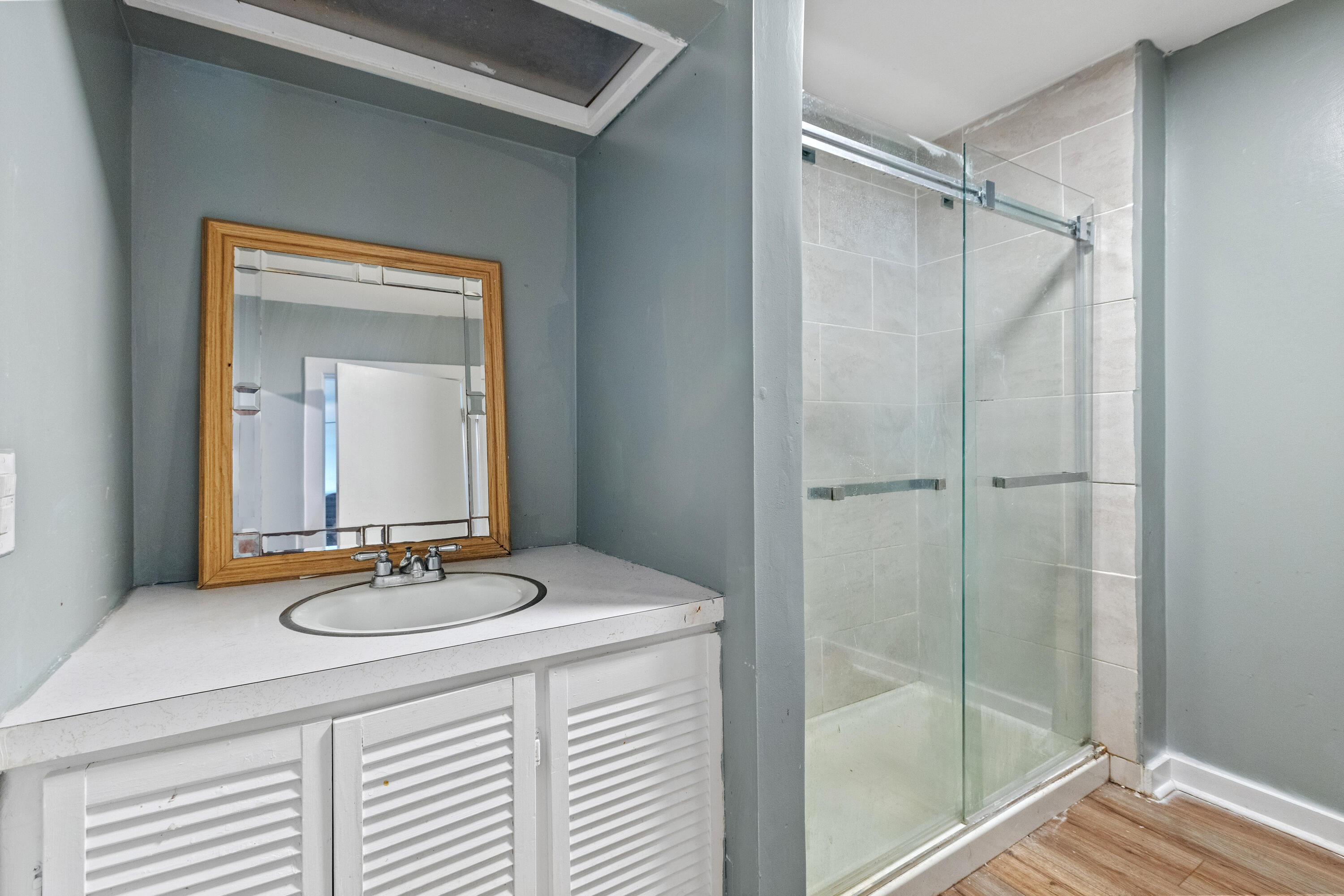 245 Lake Drive, Summerville