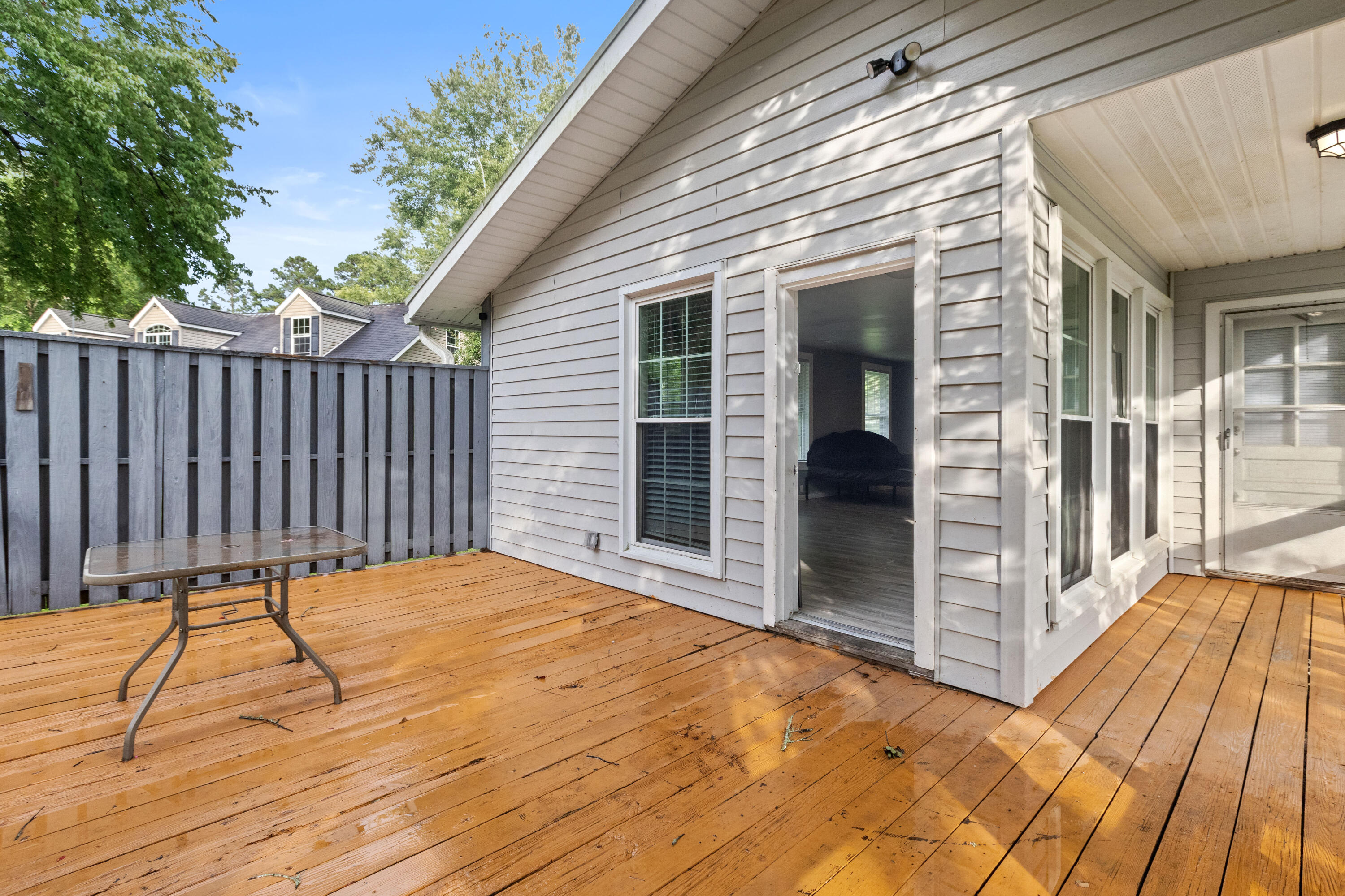 245 Lake Drive, Summerville