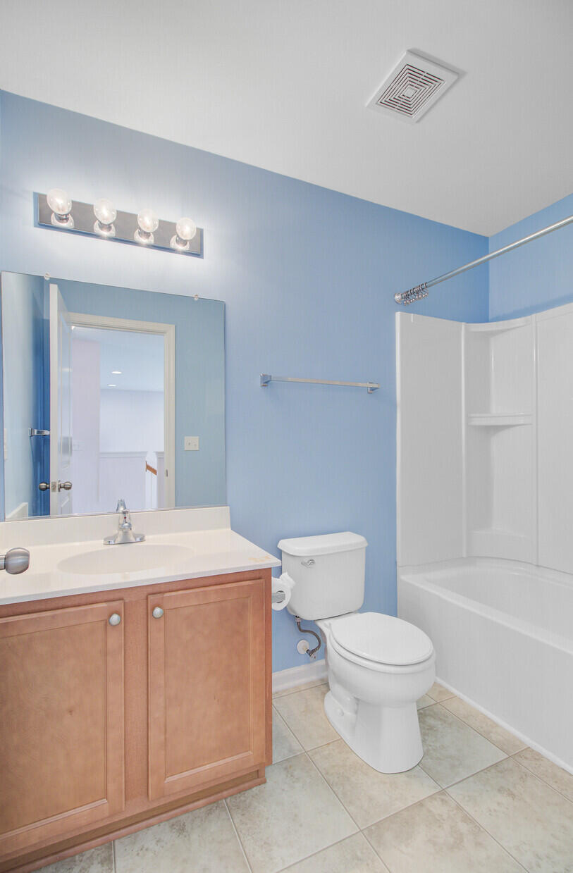 810 Bibury Court, Charleston