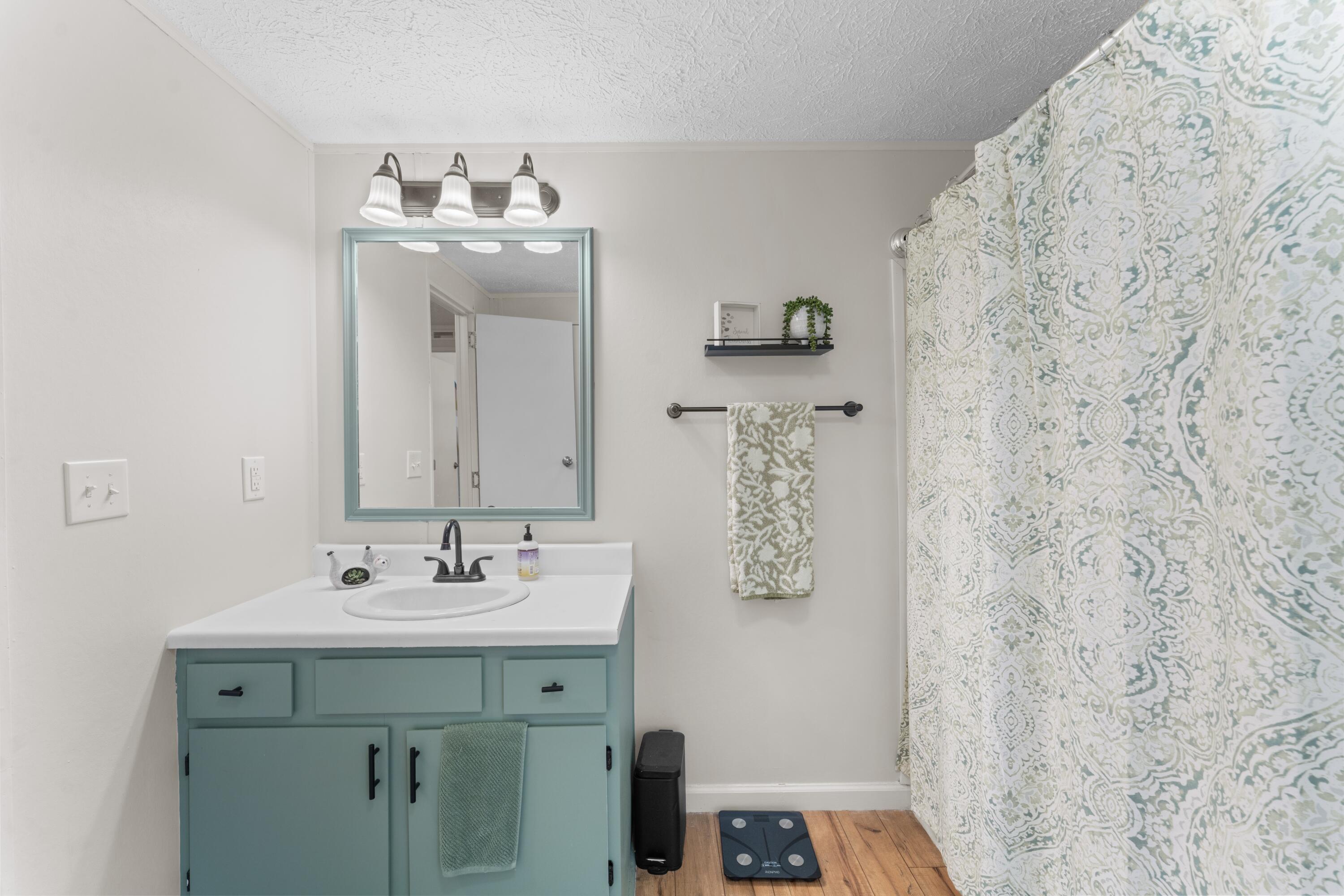 126 Fall Creek Boulevard