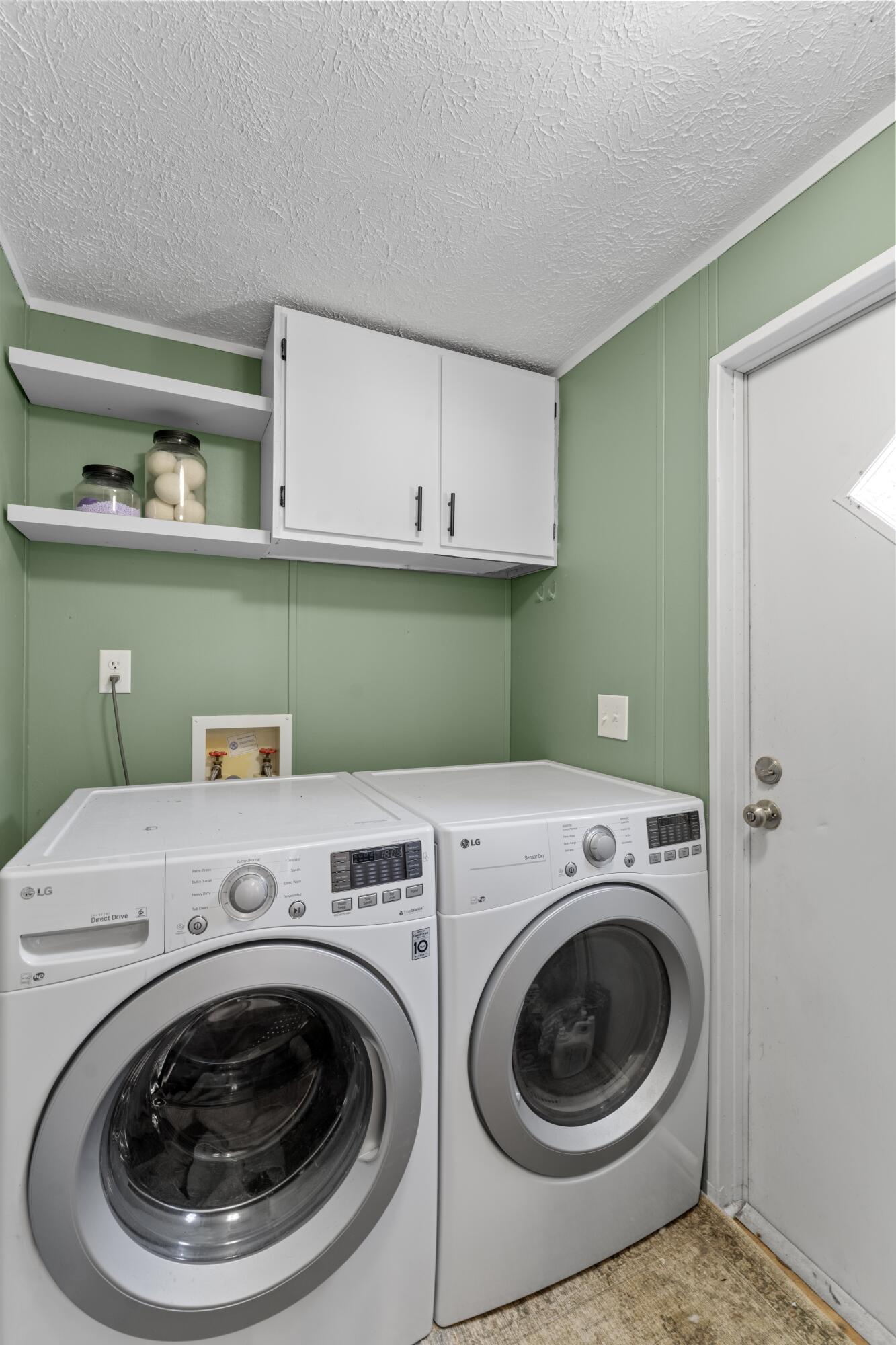 126 Fall Creek Boulevard