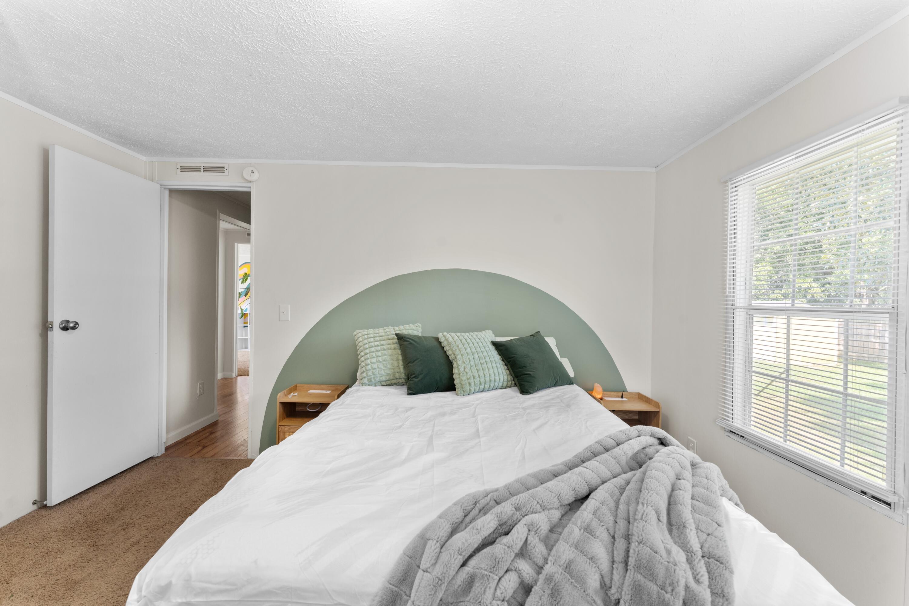 126 Fall Creek Boulevard