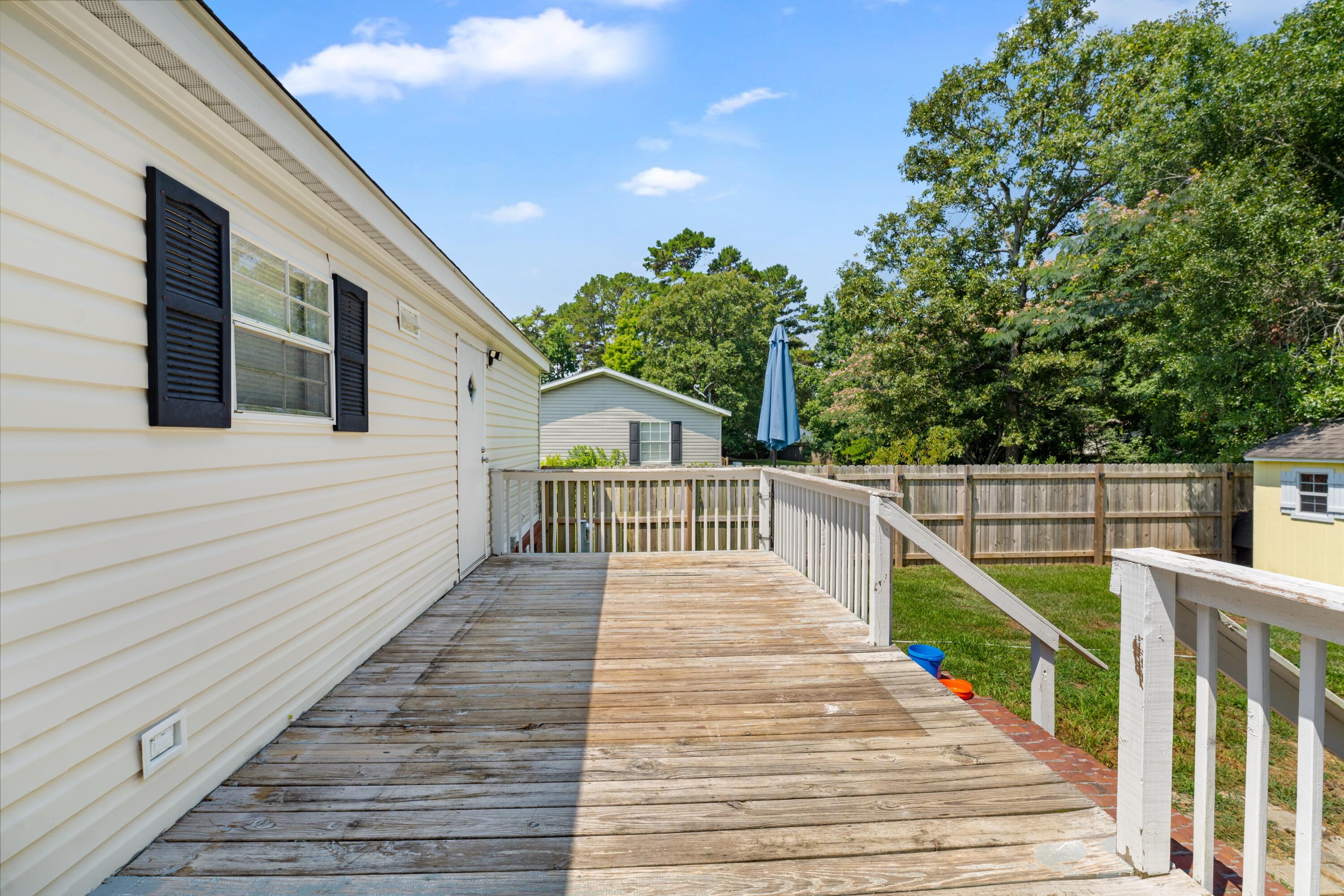 126 Fall Creek Boulevard