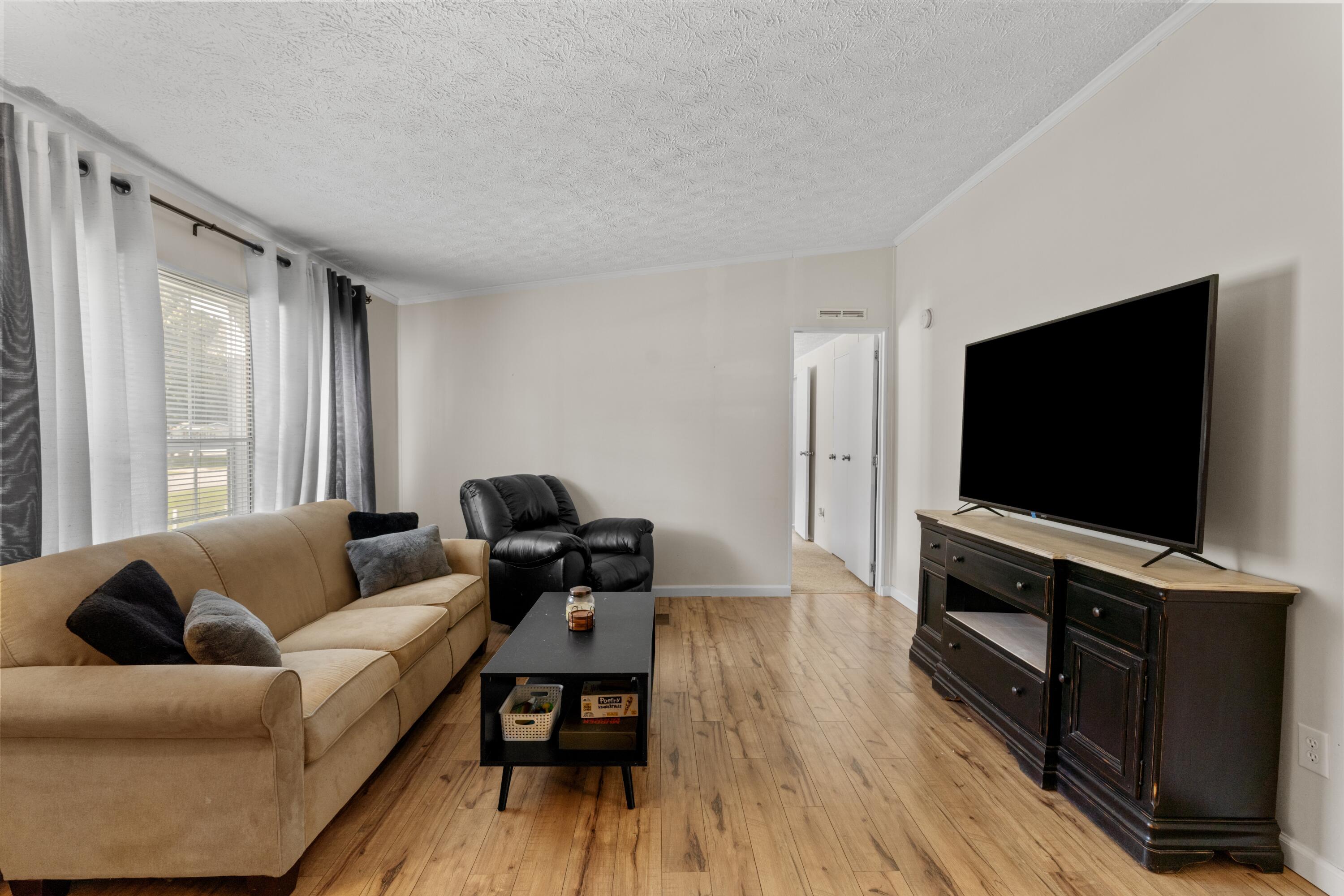 126 Fall Creek Boulevard