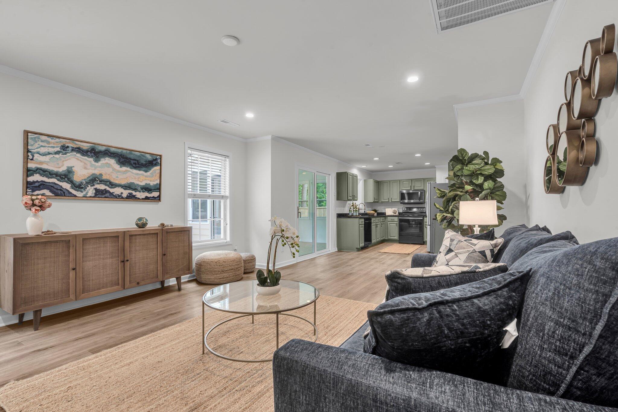 104 Thousand Oaks Circle