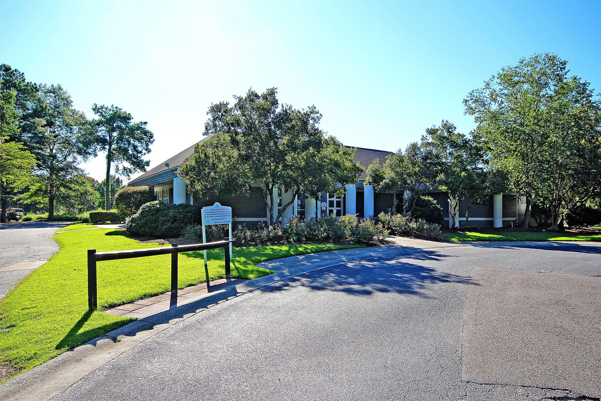 104 Thousand Oaks Circle