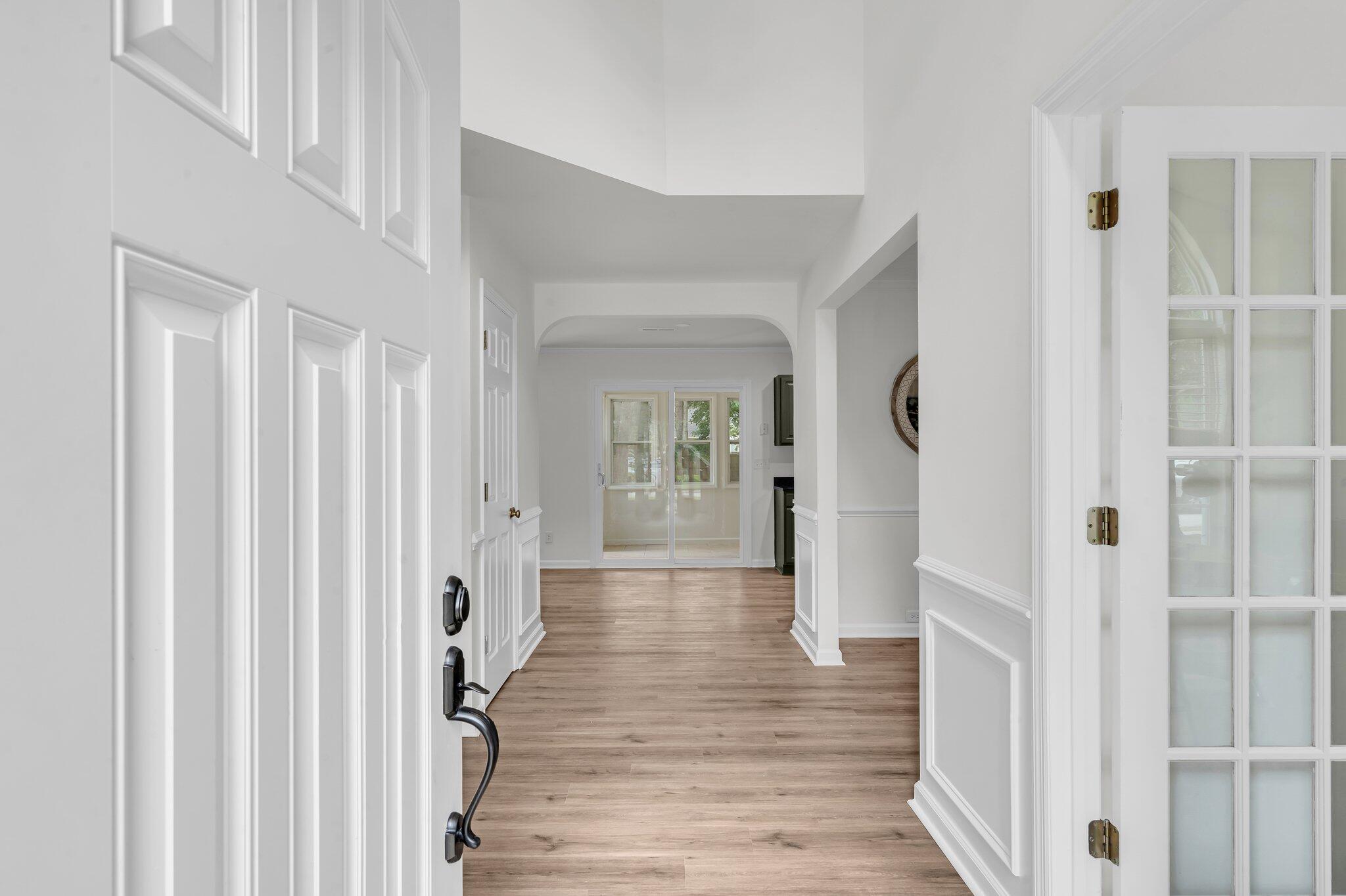 104 Thousand Oaks Circle