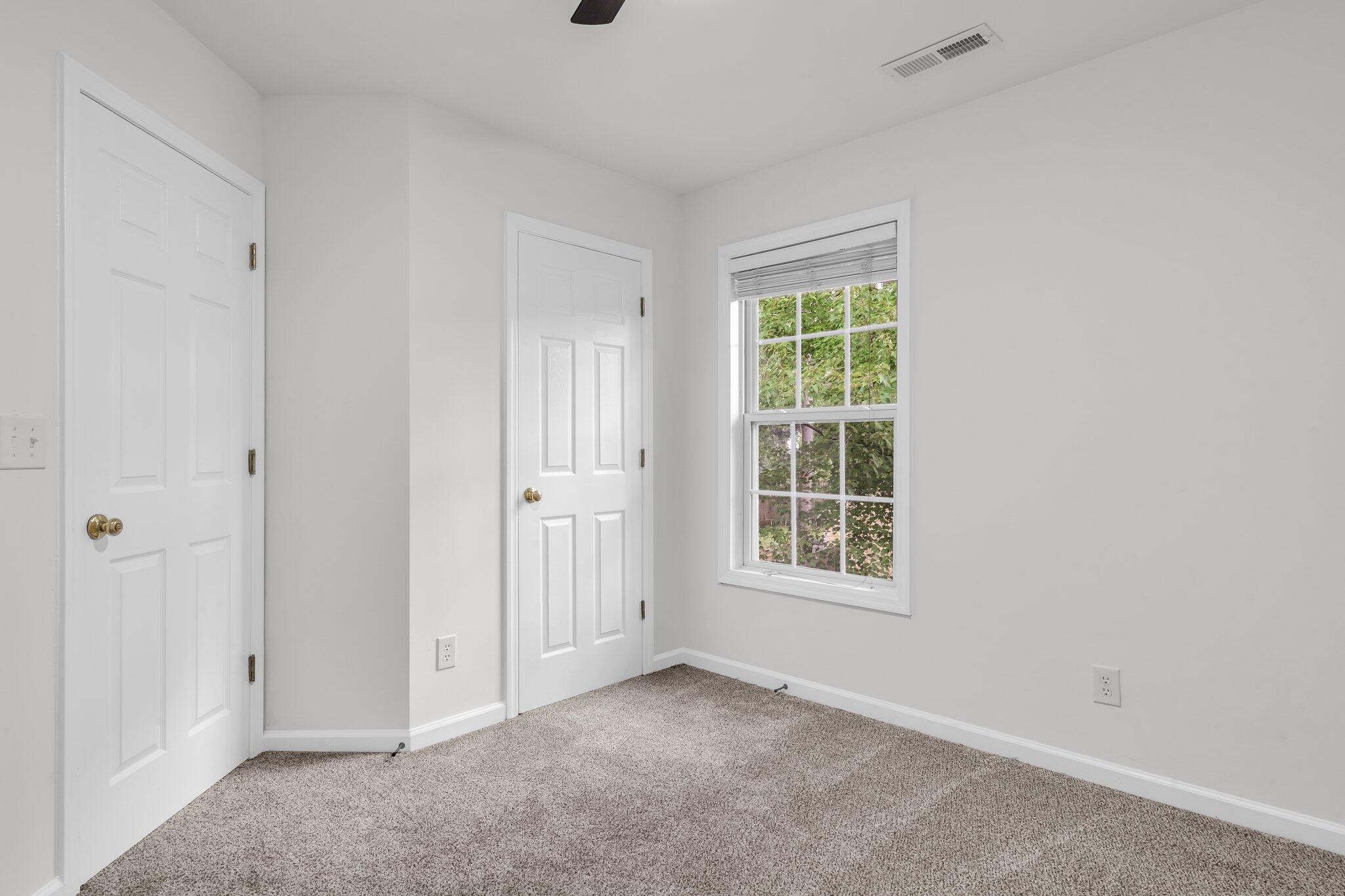104 Thousand Oaks Circle