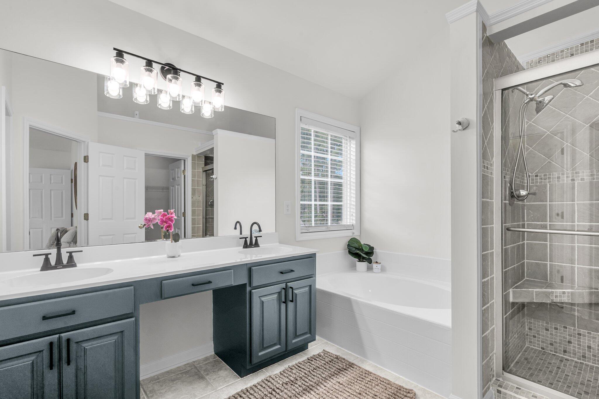 104 Thousand Oaks Circle