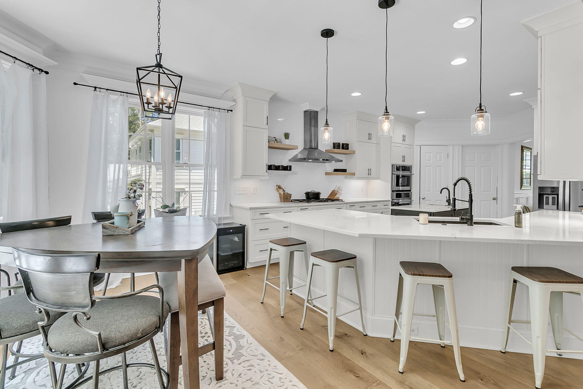 2296 Middlesex Street