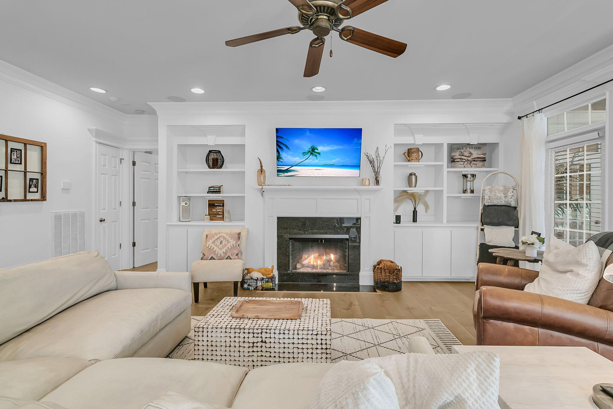 2296 Middlesex Street