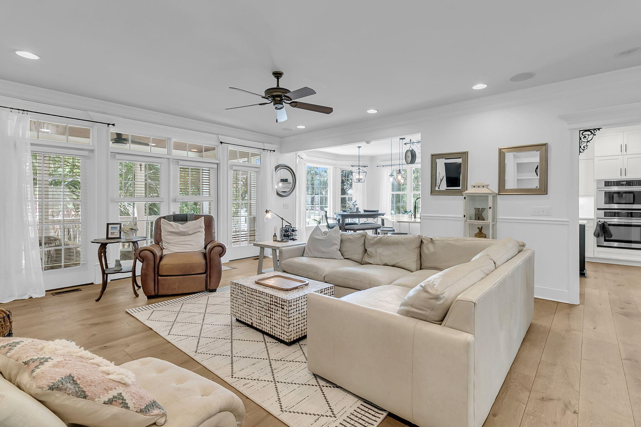 2296 Middlesex Street