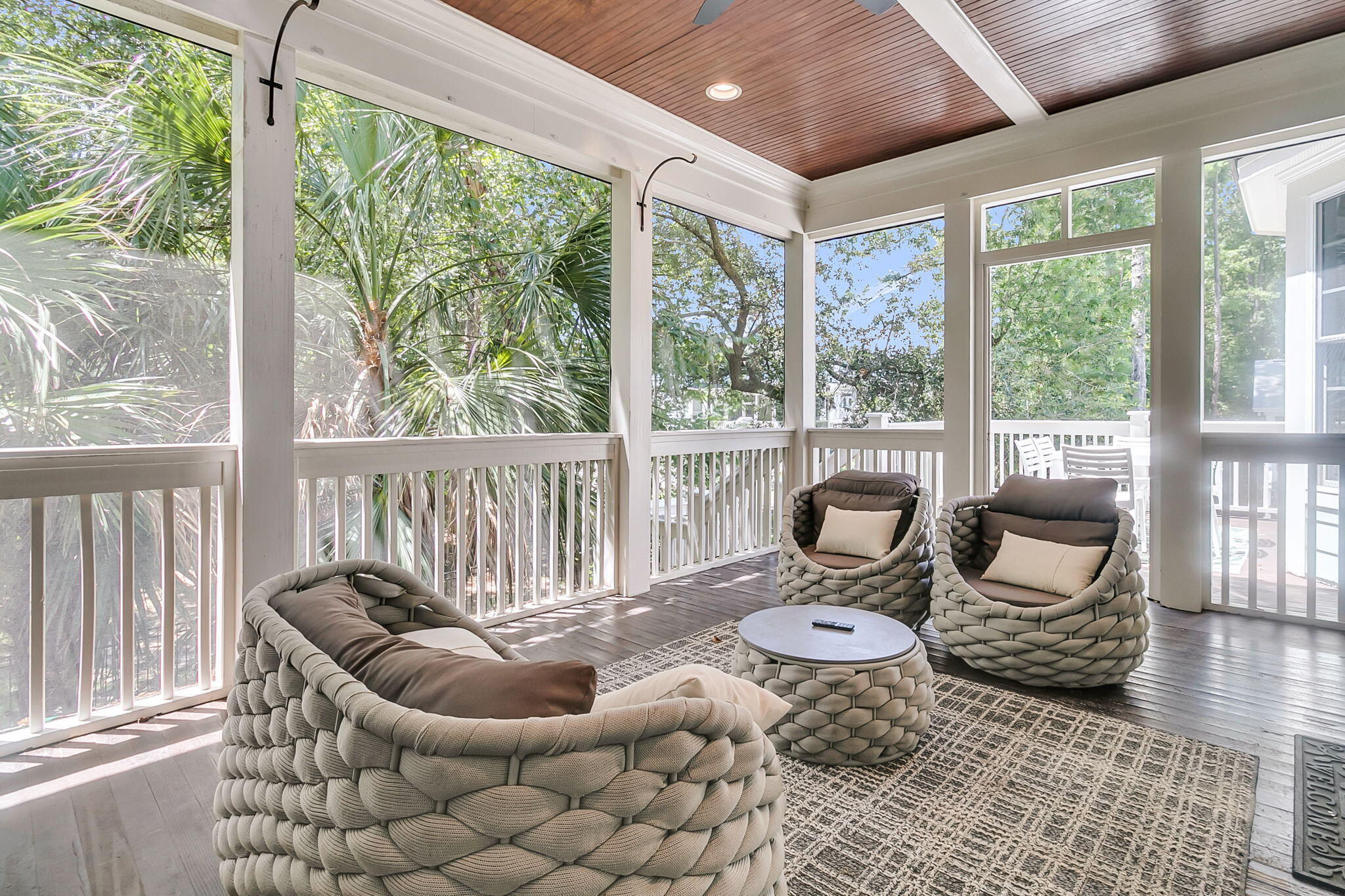 2296 Middlesex Street