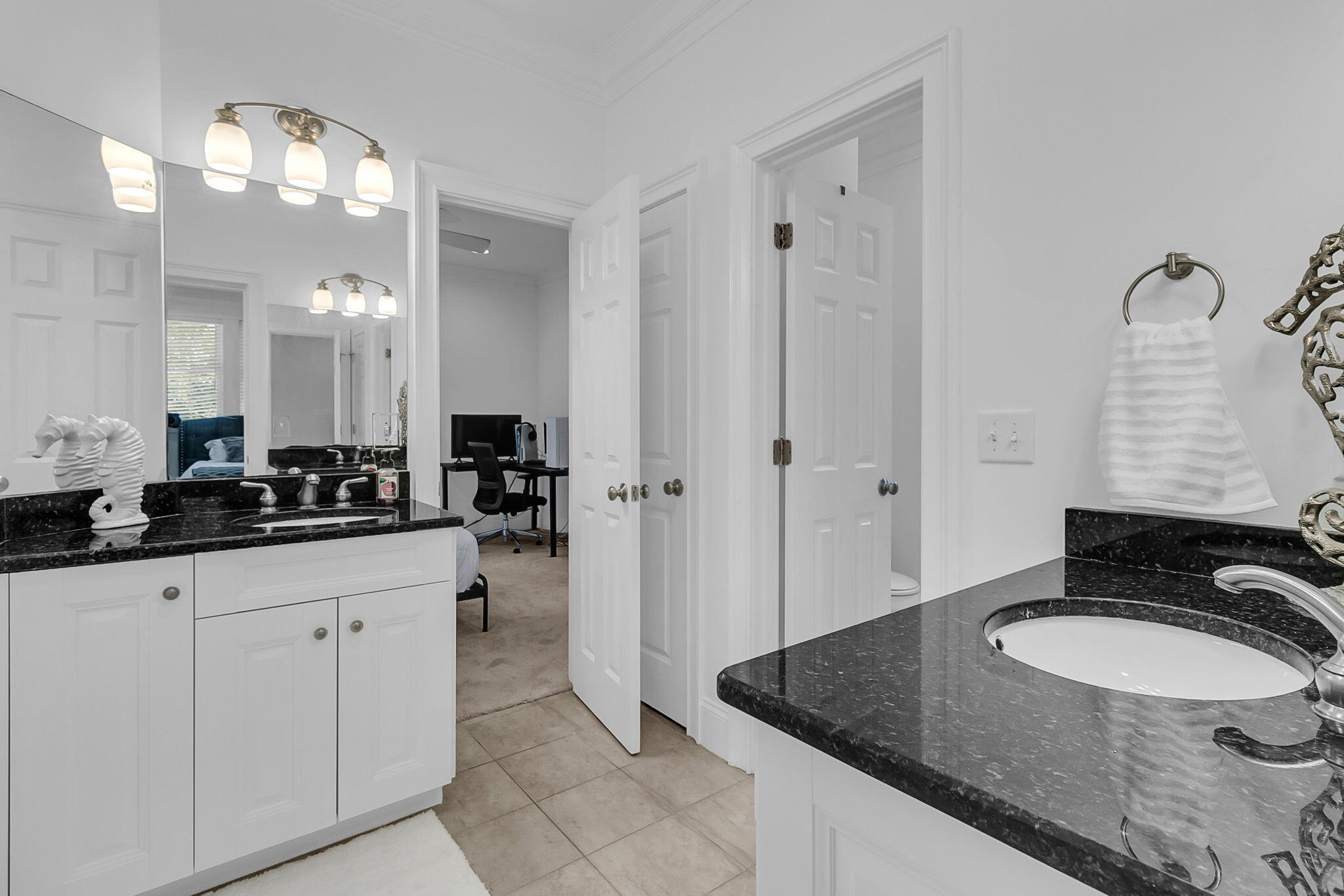 2296 Middlesex Street