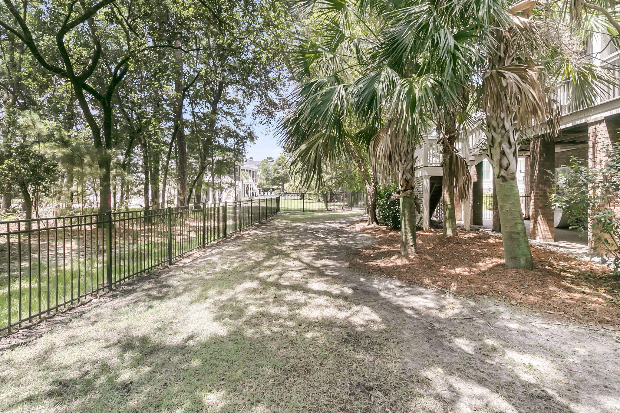 2296 Middlesex Street