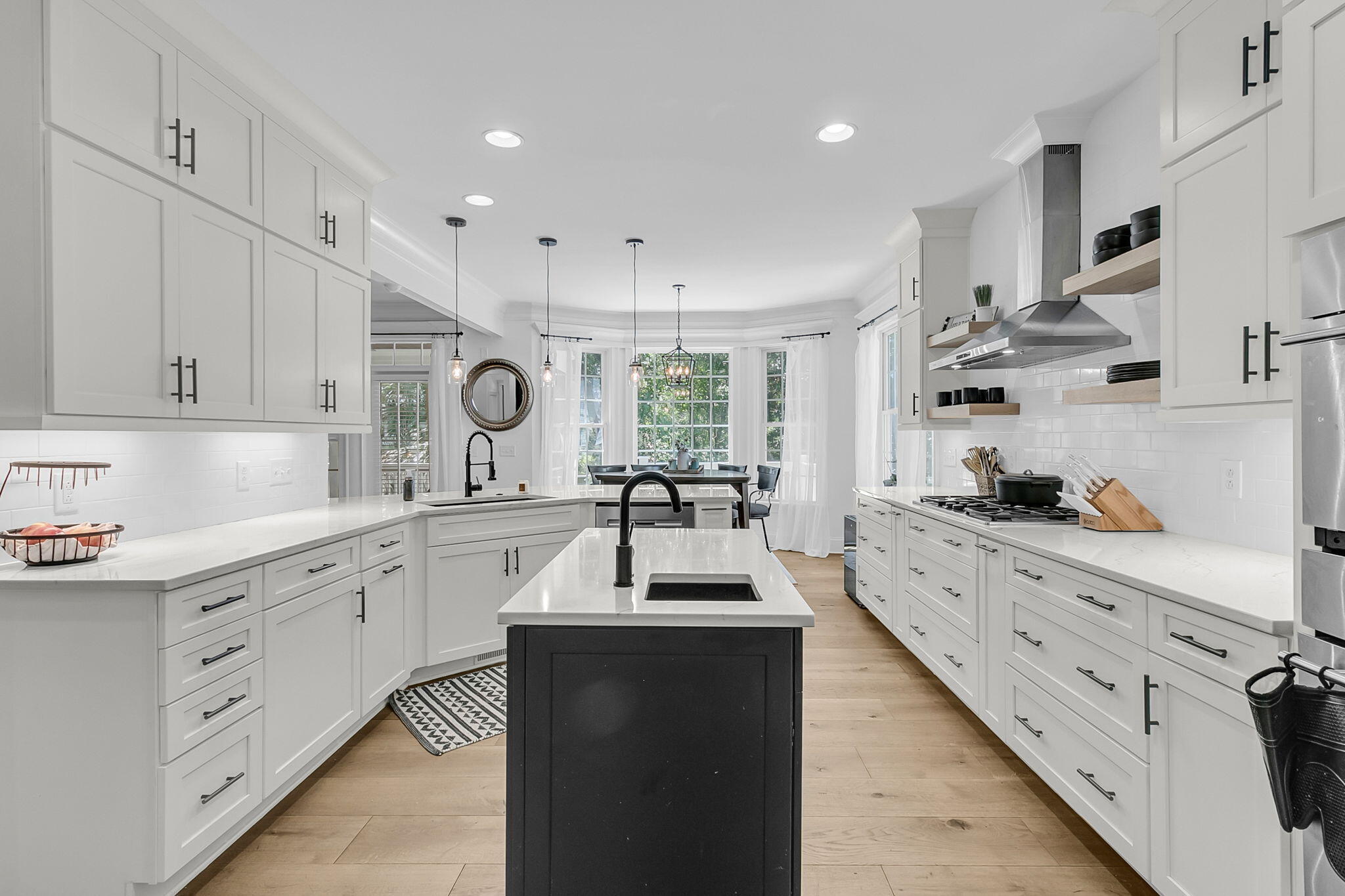 2296 Middlesex Street