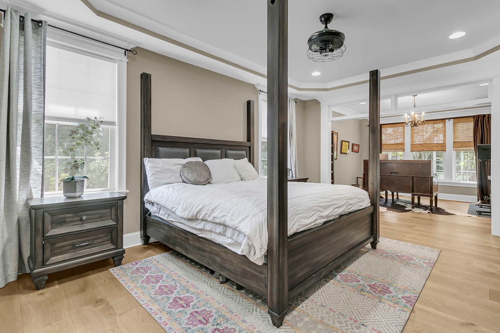 2296 Middlesex Street