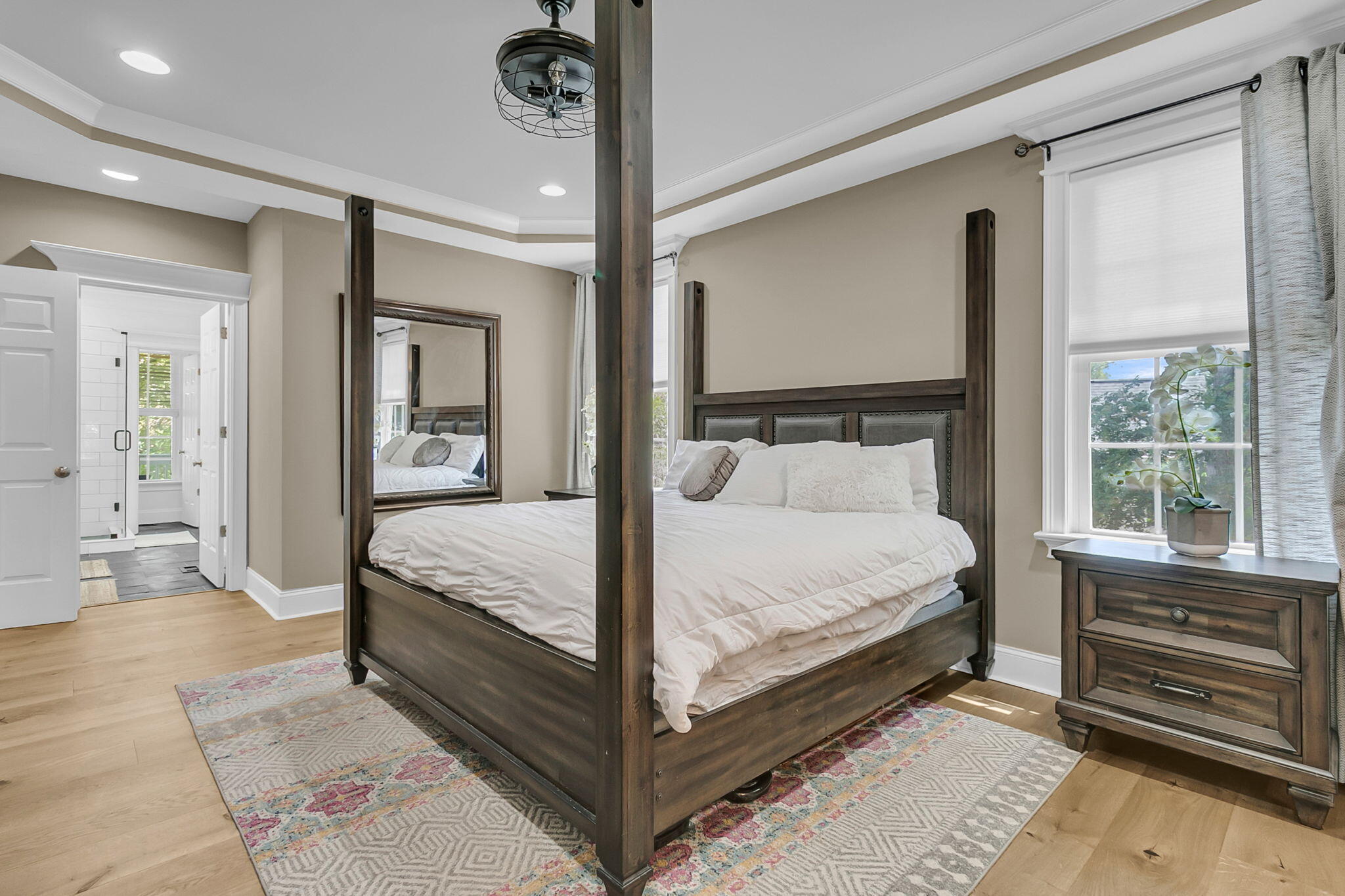 2296 Middlesex Street