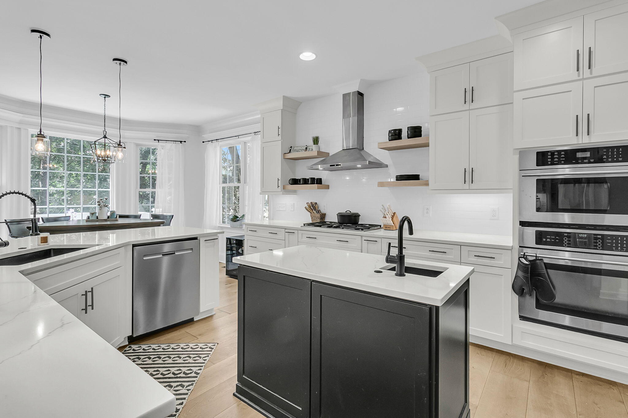 2296 Middlesex Street