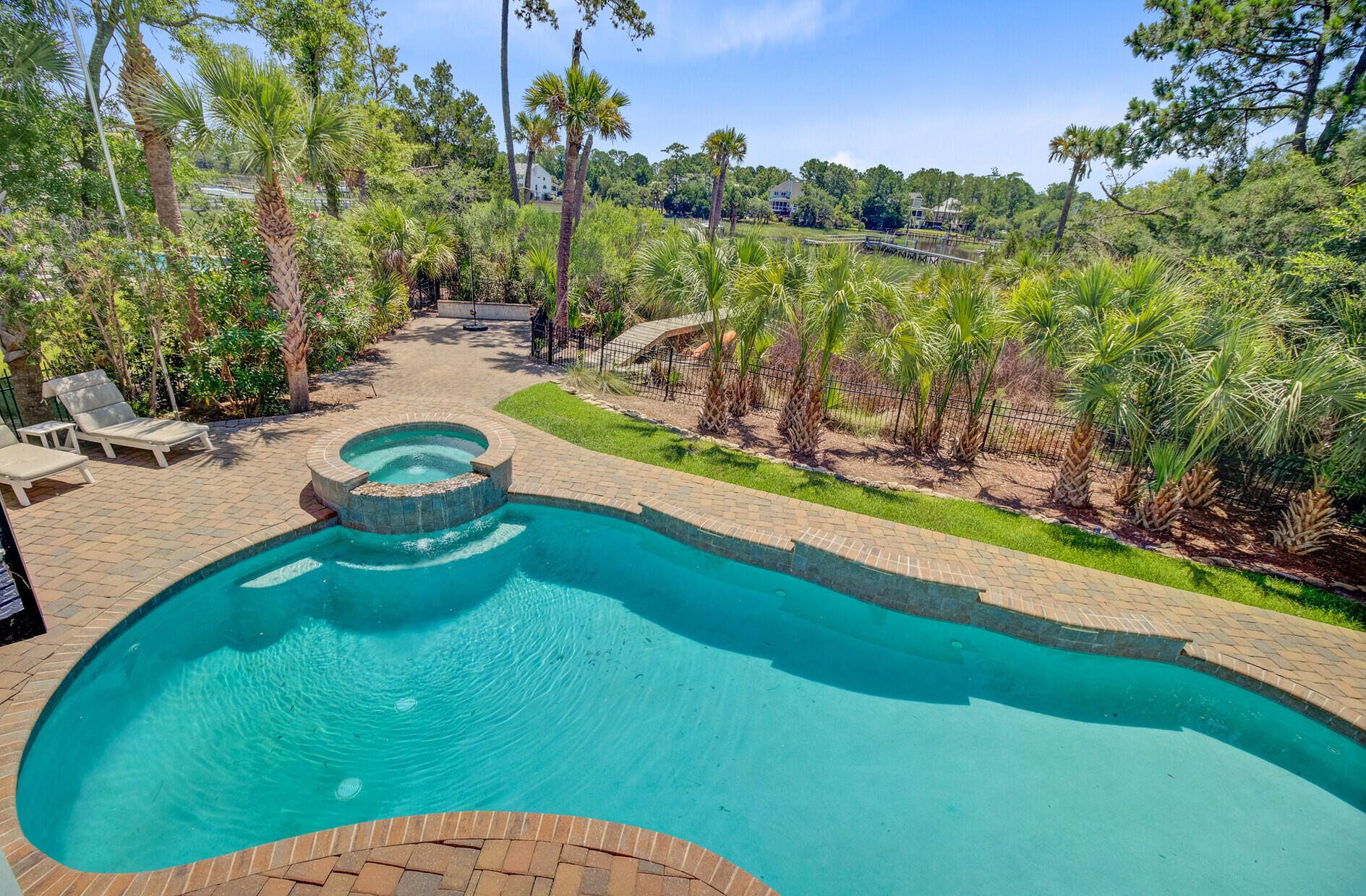 2196 Beckenham Drive
