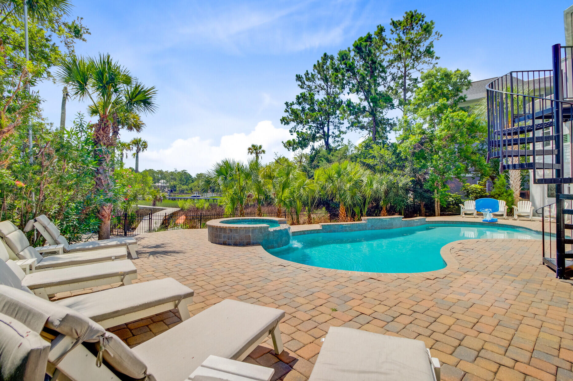 2196 Beckenham Drive