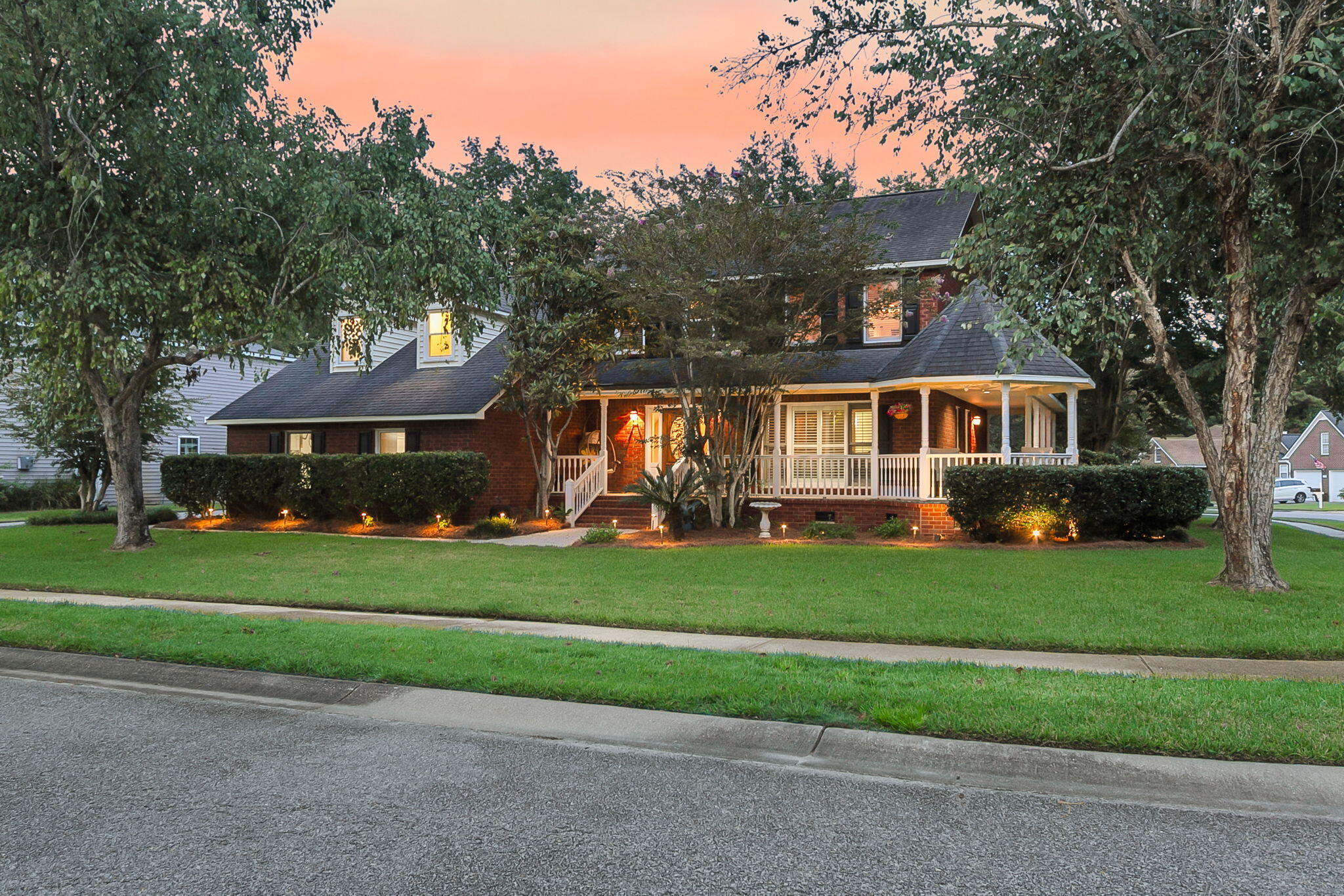 100 N Gateshead Crossing