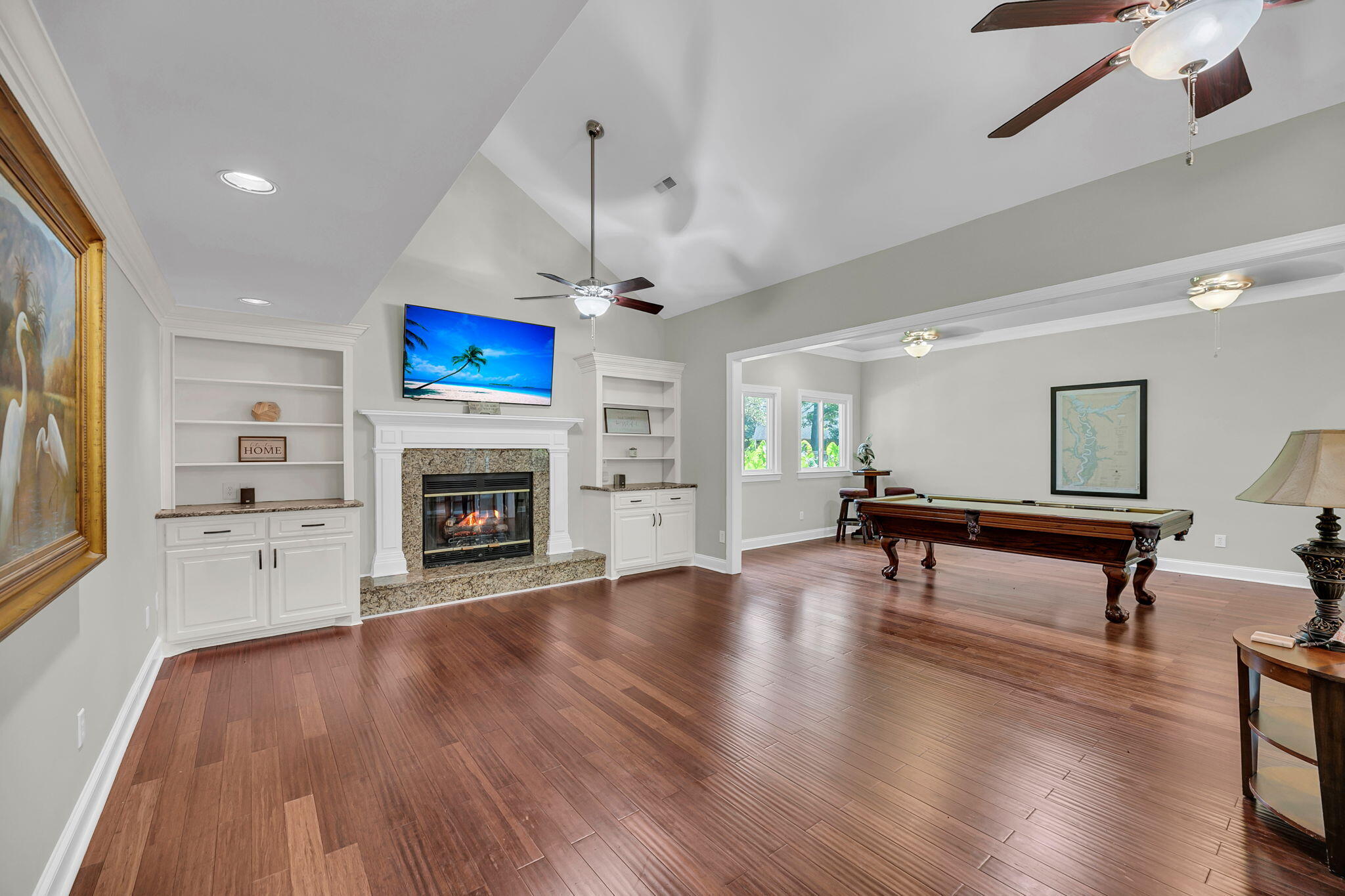 100 N Gateshead Crossing