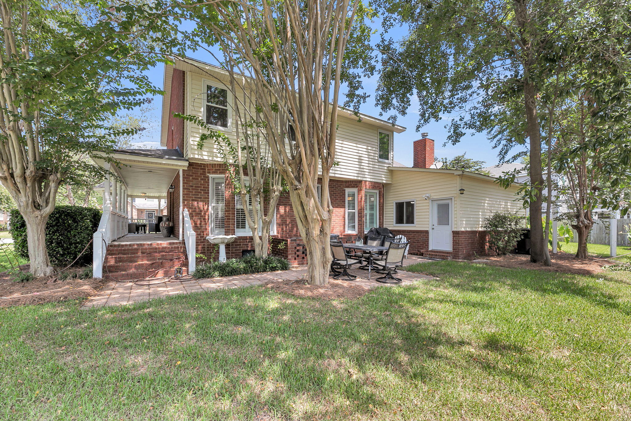 100 N Gateshead Crossing