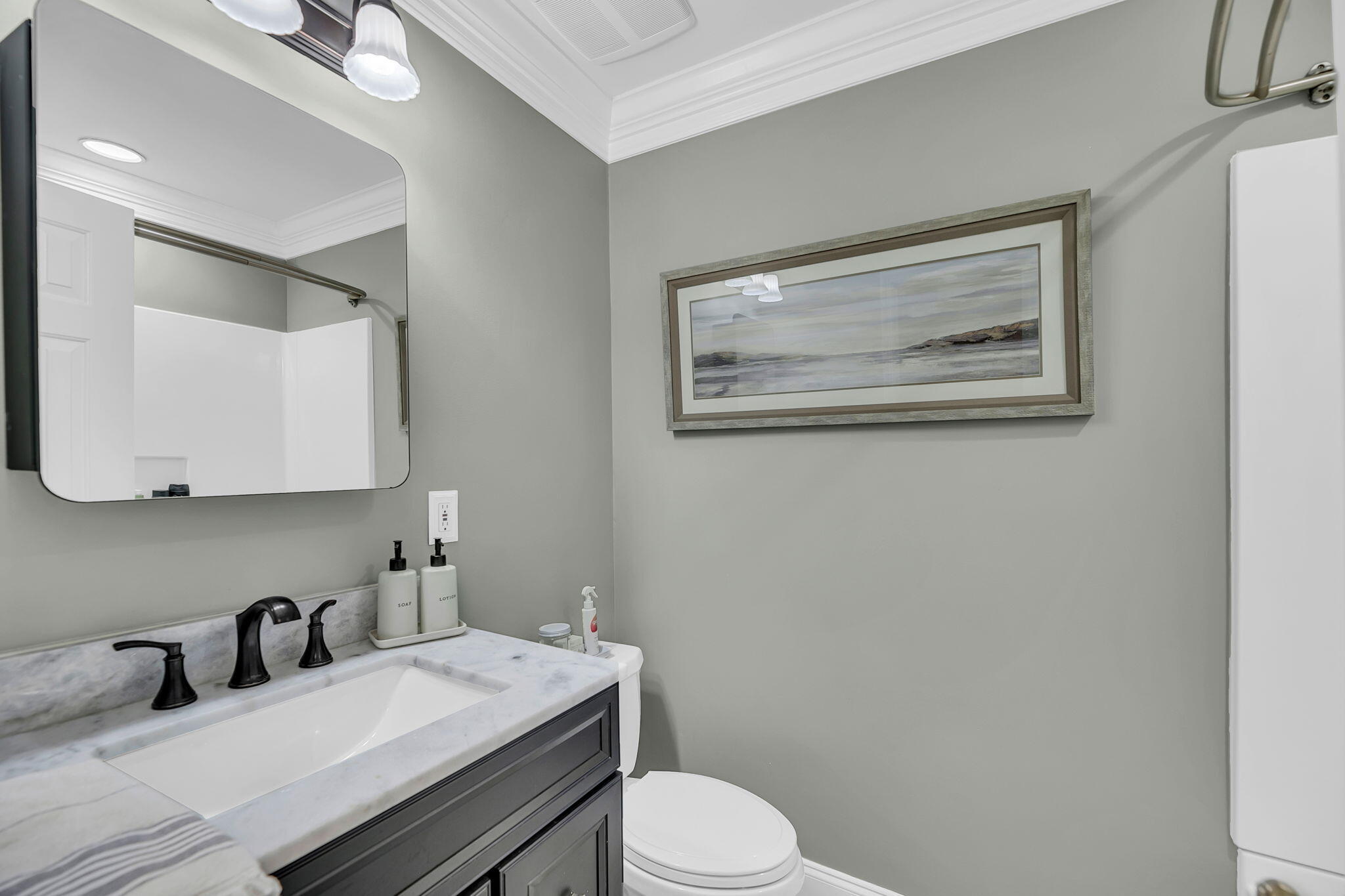 100 N Gateshead Crossing