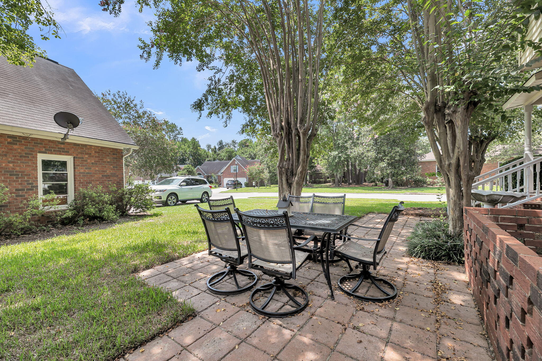 100 N Gateshead Crossing