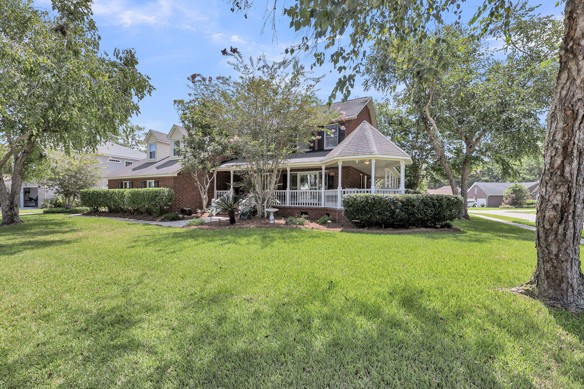 100 N Gateshead Crossing