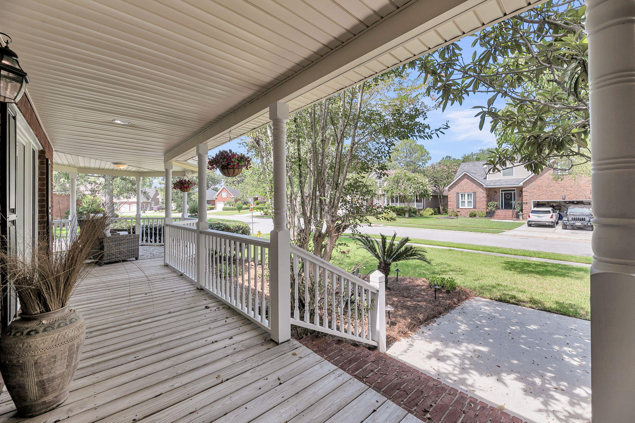 100 N Gateshead Crossing