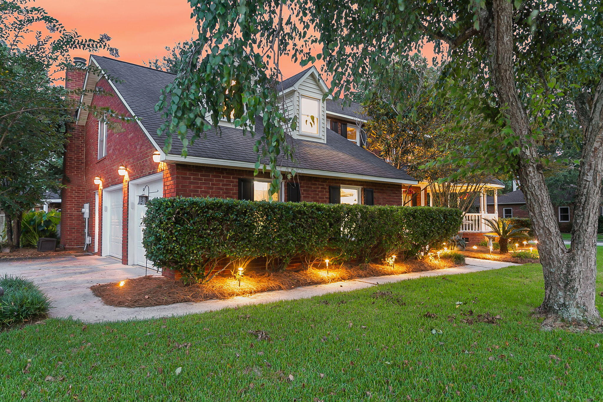 100 N Gateshead Crossing